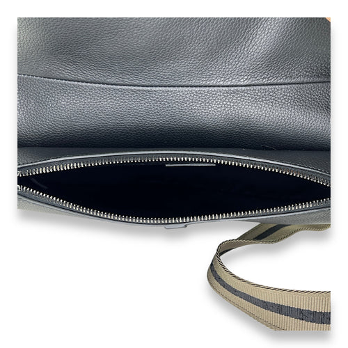 Saddle Medium Crossbody bag in Calfskin, Silver Hardware