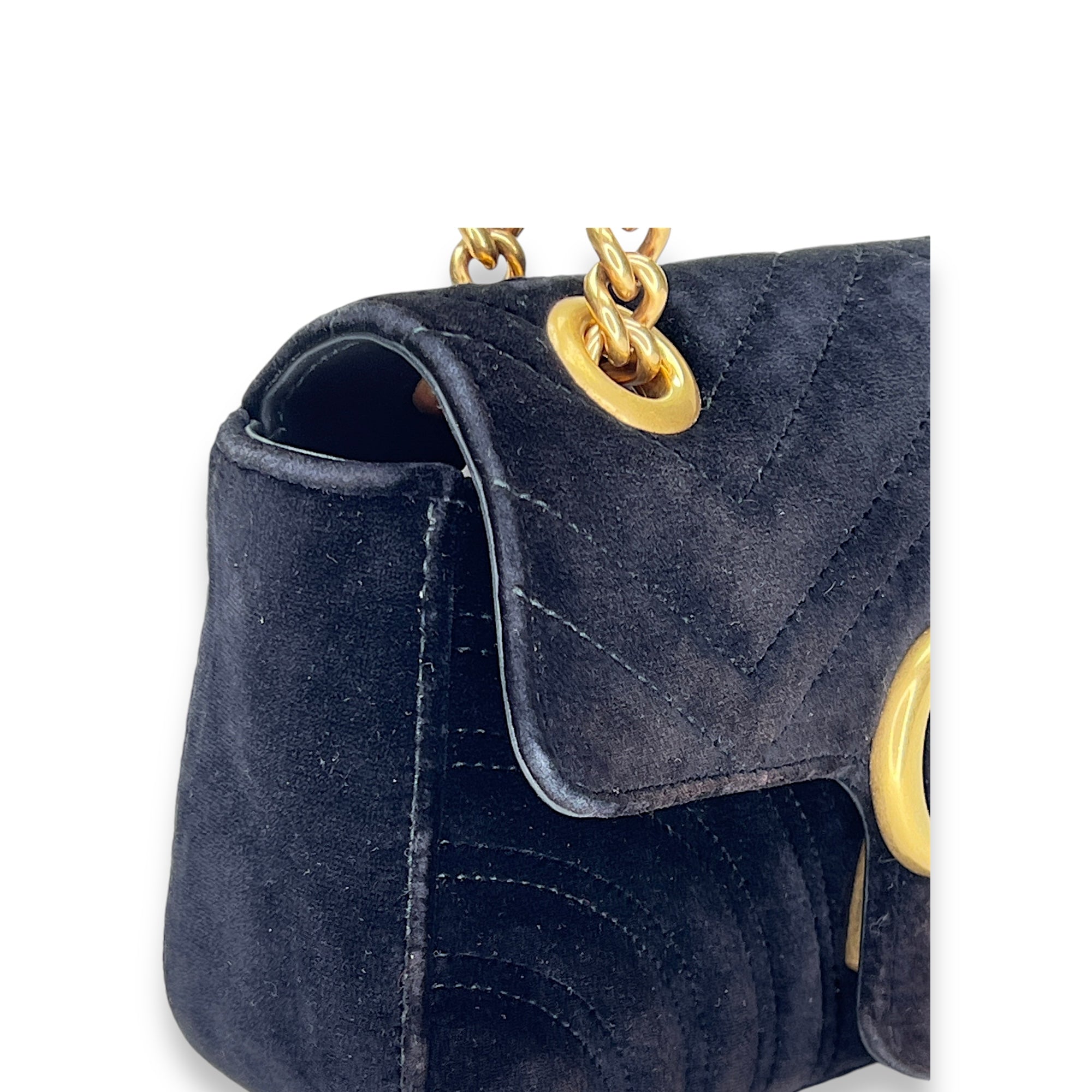 GG Marmont Small Shoulder bag in Velvet, Gold Hardware