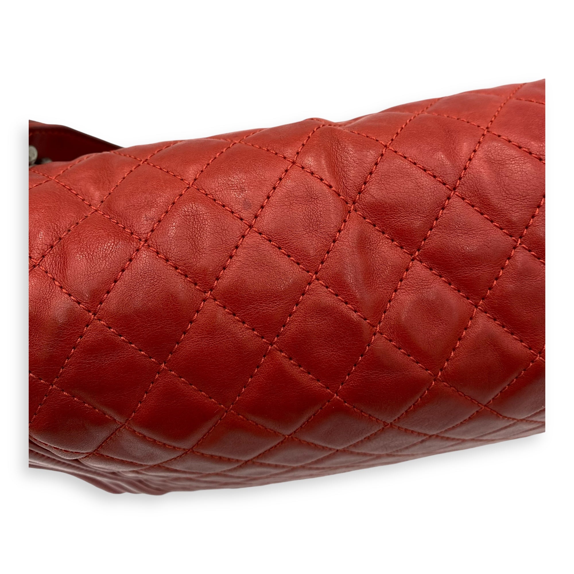 Boy Shoulder Bag Red in Lambskin, Ruthenium hardware