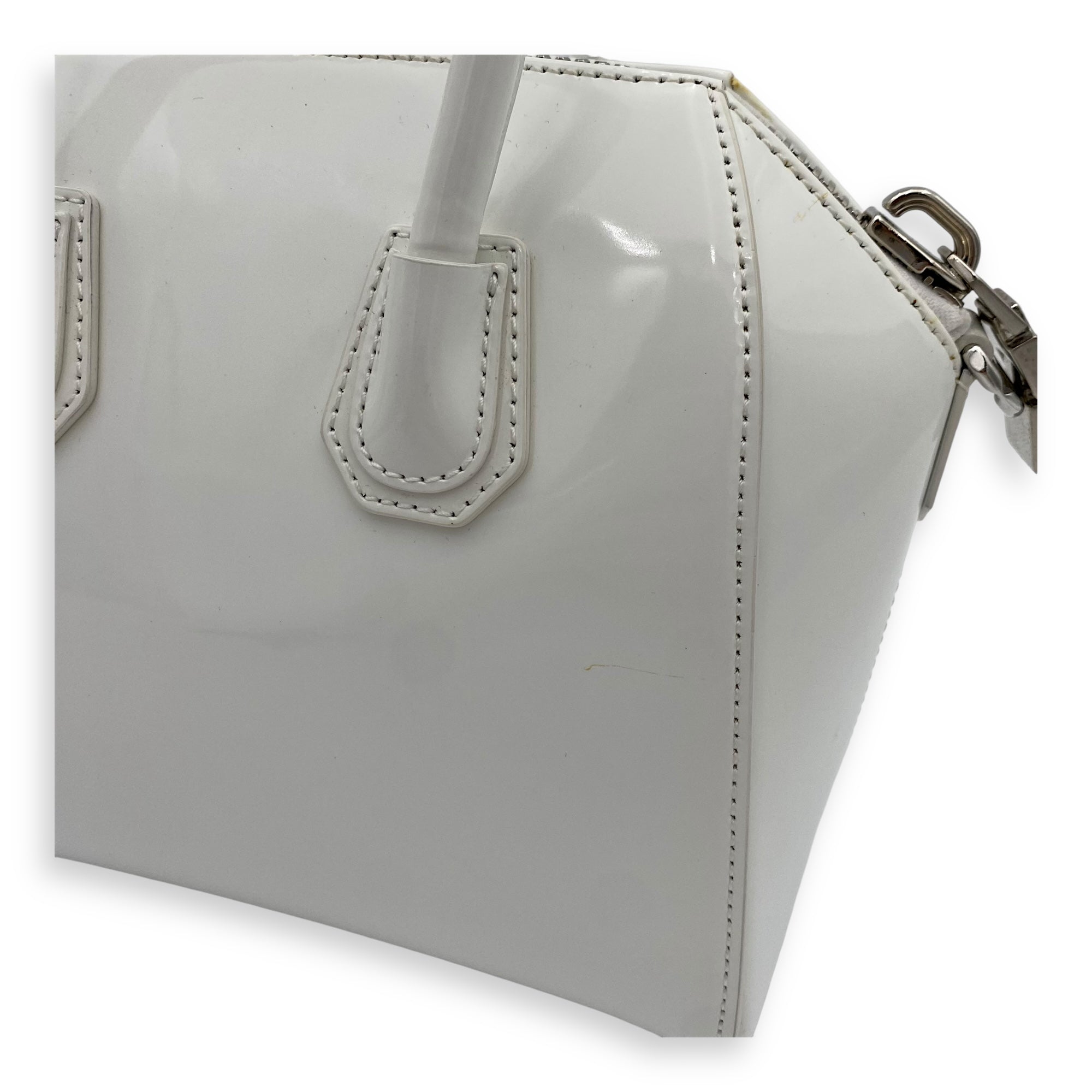 Antigona Mini White Top Handle Bag in Patent Leather, Silver hardware