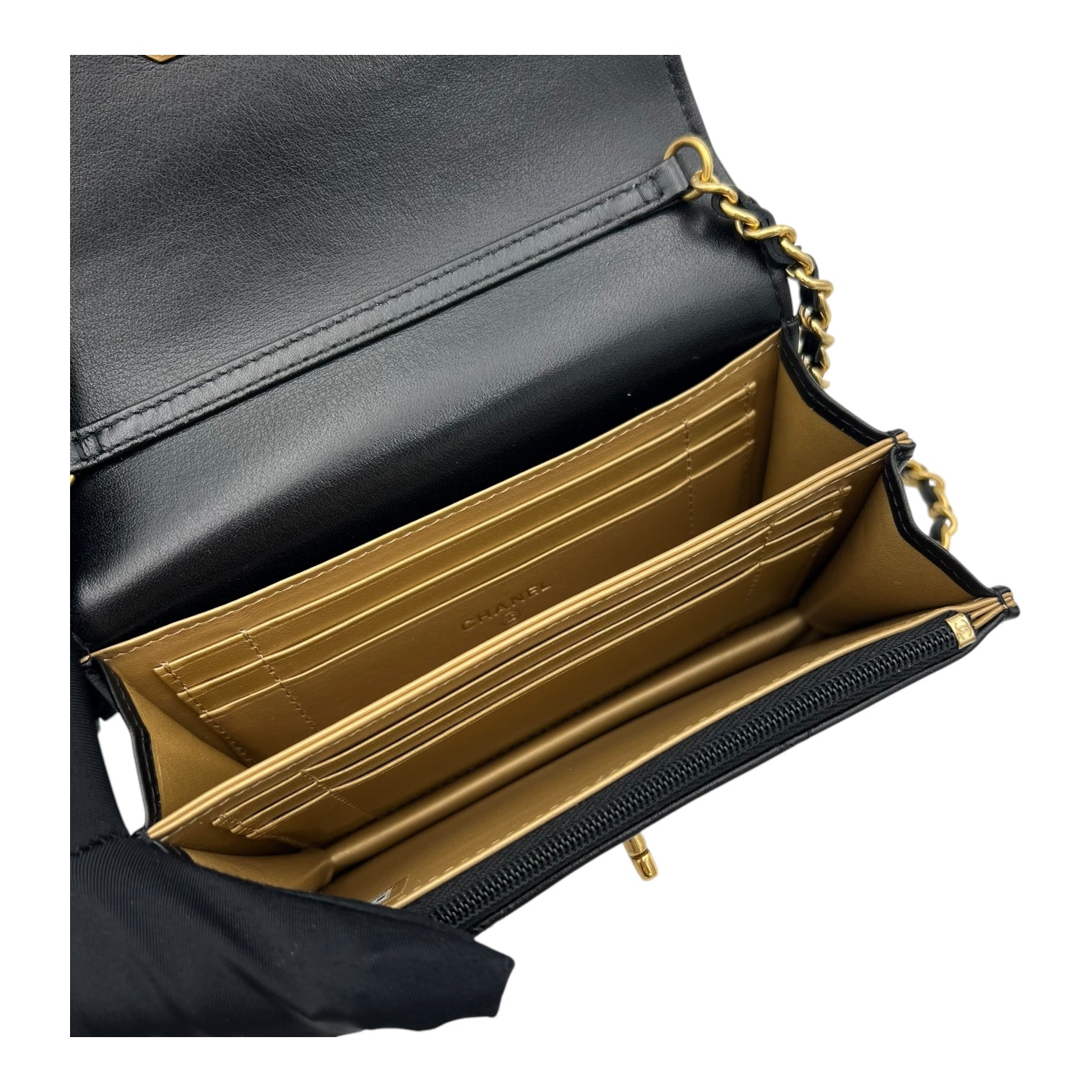 CC Clutch Black in Lambskin, Gold hardware