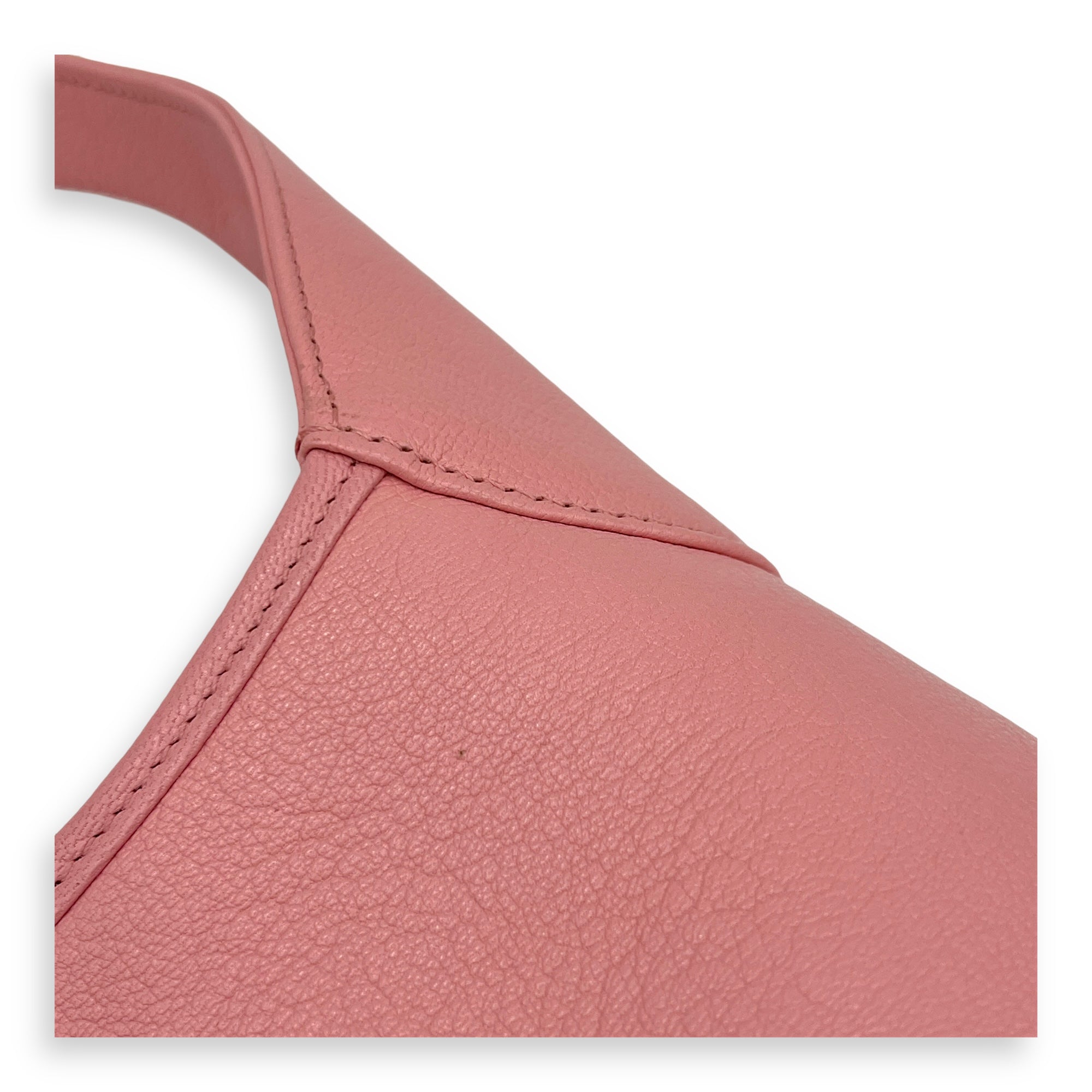 Aphrodite Pink Shoulder Bag in Goat Leather, Gold hardware