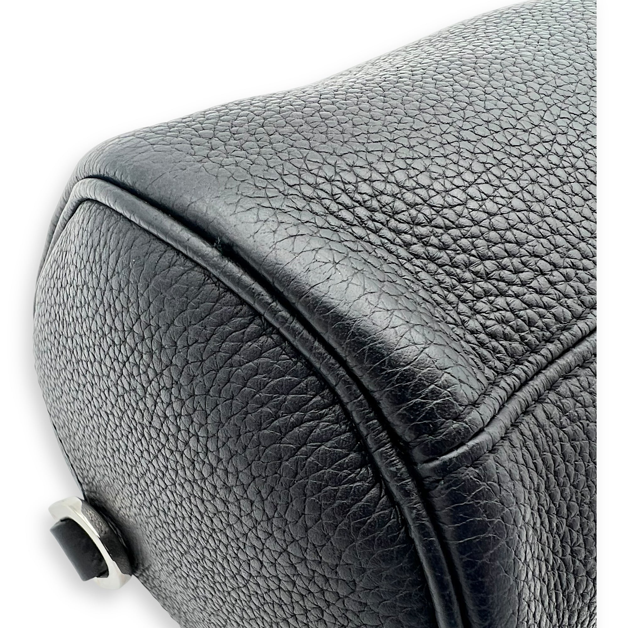 Christian Dior Roller Crossbody Bag Black in Calfskin, Silver hardware_10