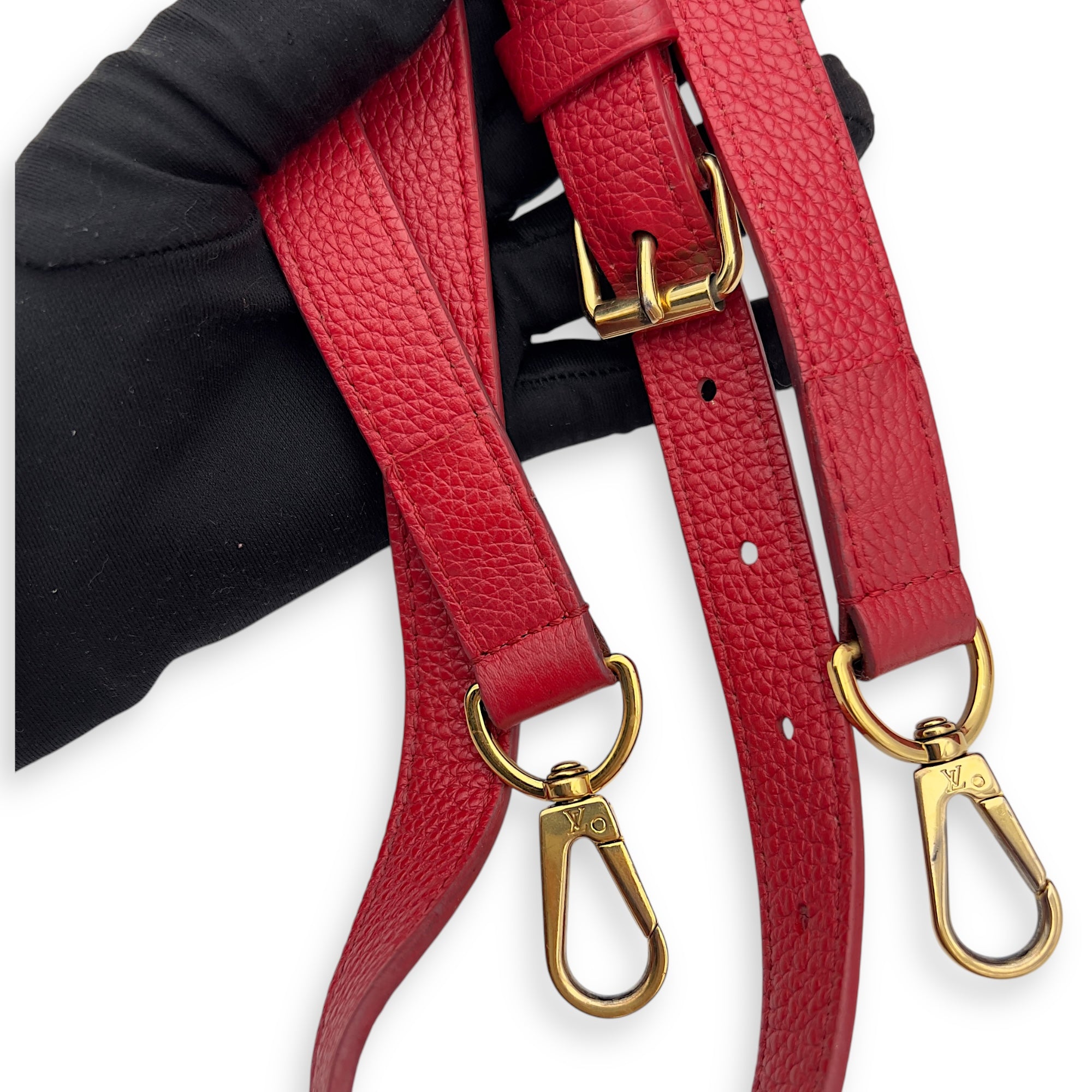 Louis Vuitton Double V Top Handle Bag Red in Calfskin, Gold hardware_10