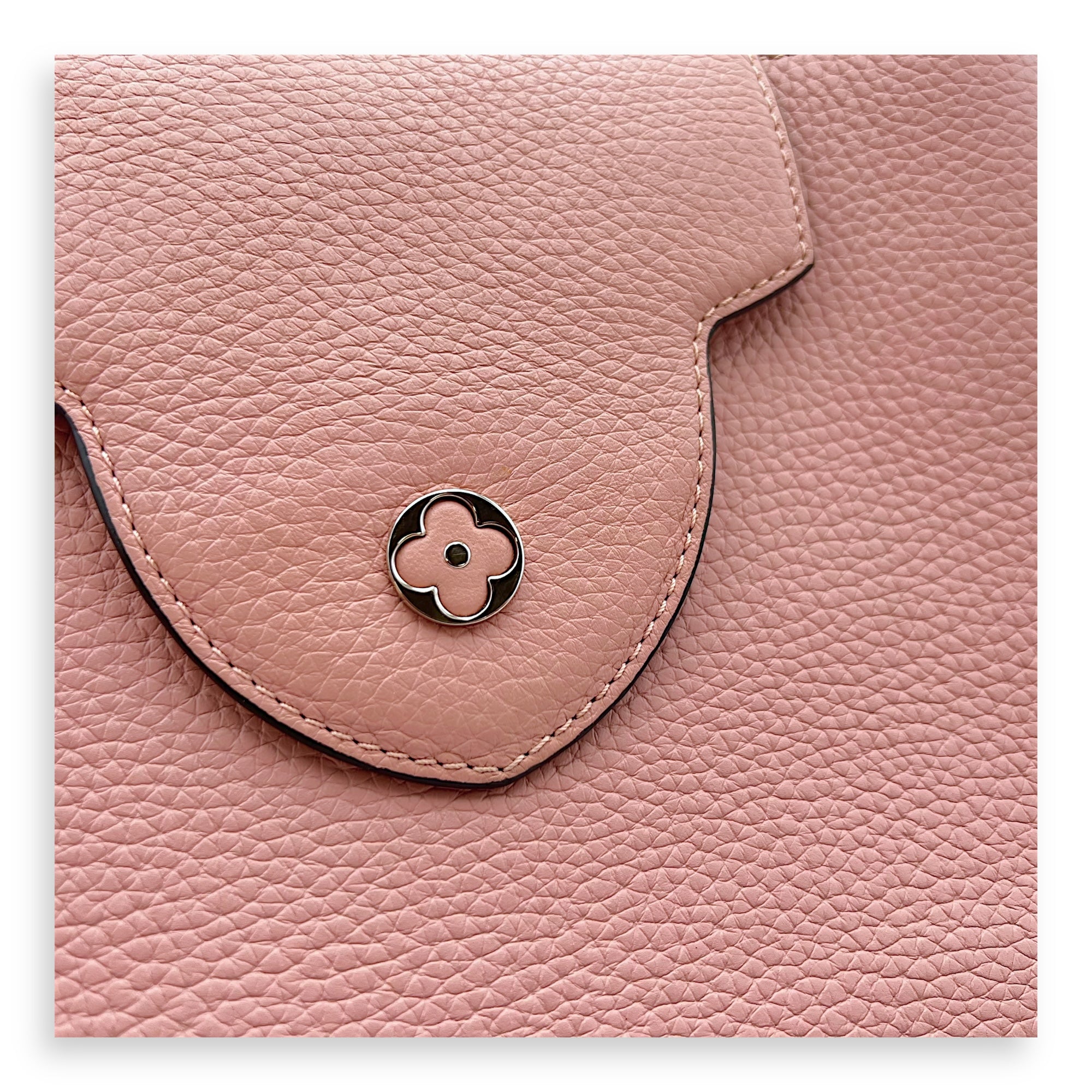 Louis Vuitton Capucines PM Pink Top Handle Bag in Taurillon Leather, Silver hardware_9