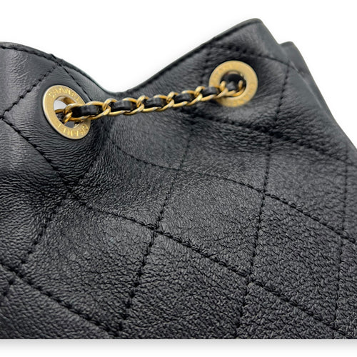 Chanel Quilted Drawstring CC Black Bucket Bag in Calfskin, Gold hardware_10