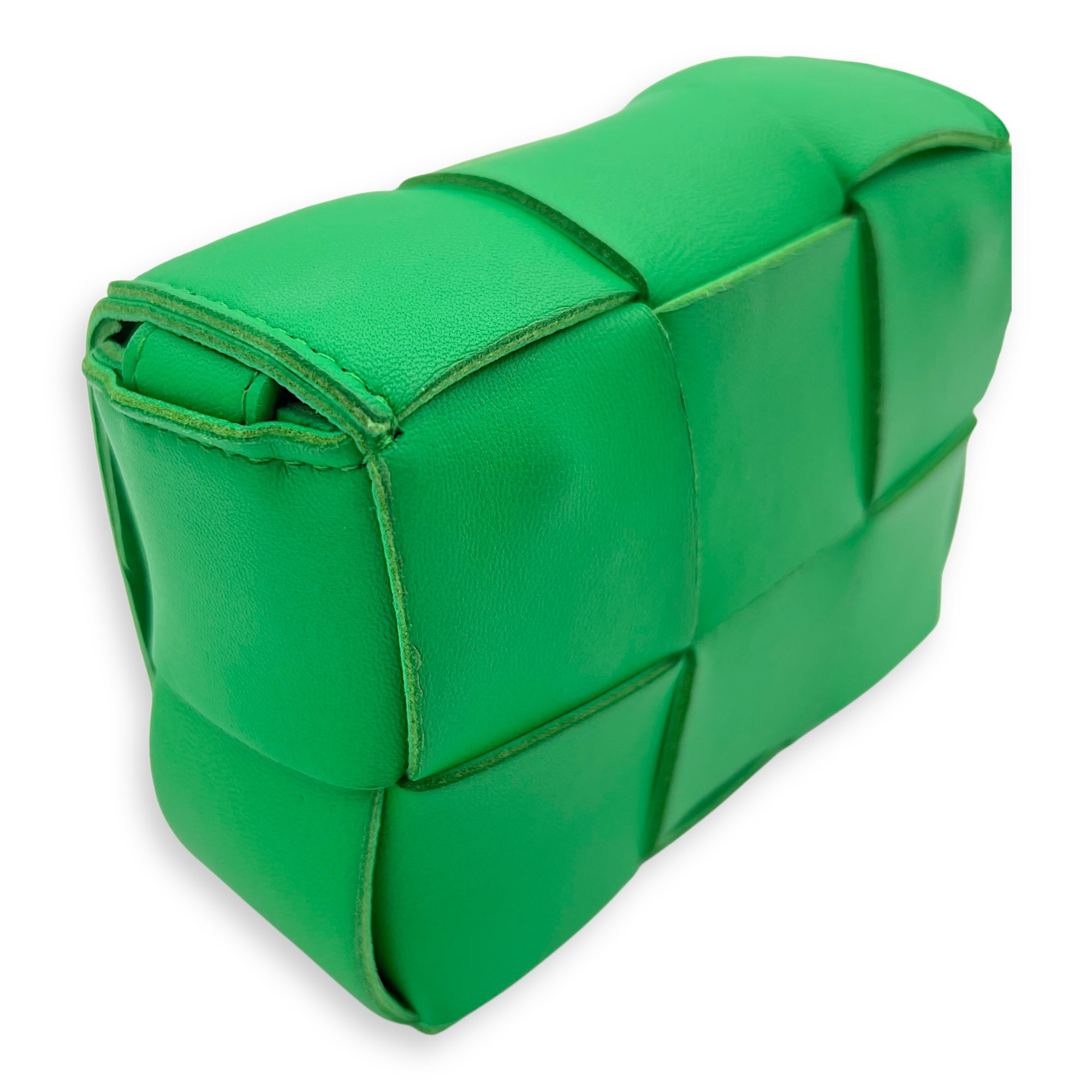 Bottega Veneta Cassette Green Crossbody Bag in Lambskin, Gold hardware_10