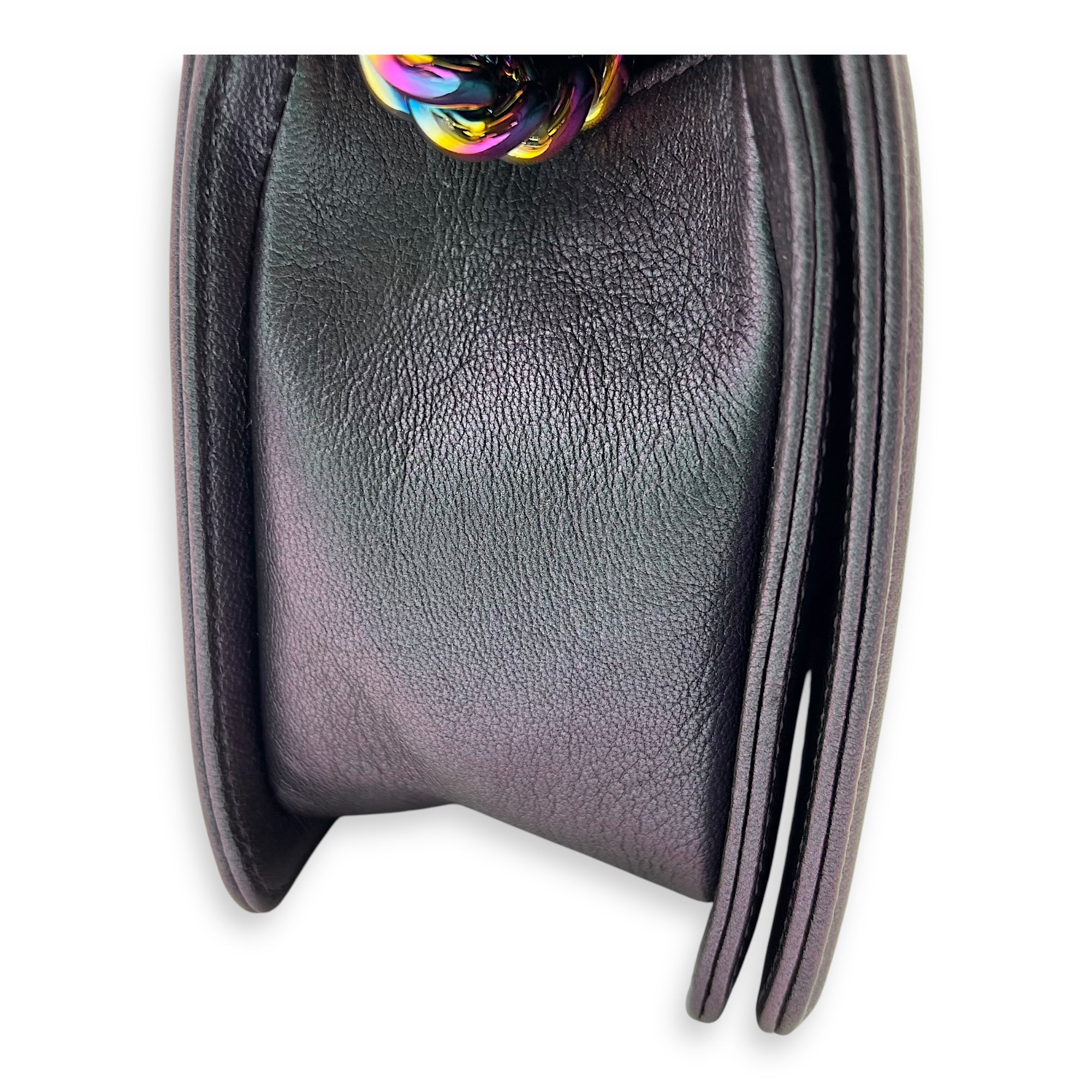 Chanel Boy Medium Iridescent Shoulder Bag in Goat Leather, Iridescent hardware_10