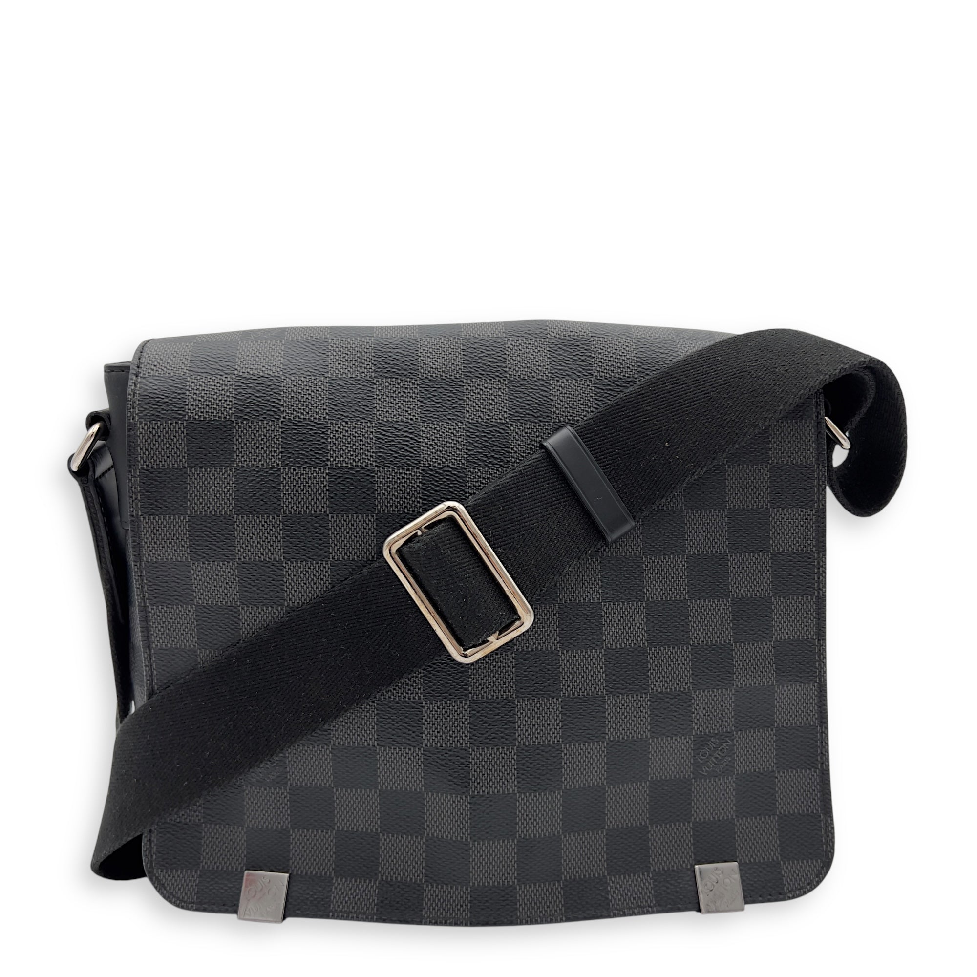 Louis Vuitton District Messenger Graphite in Coated Canvas, Silver hardware_6