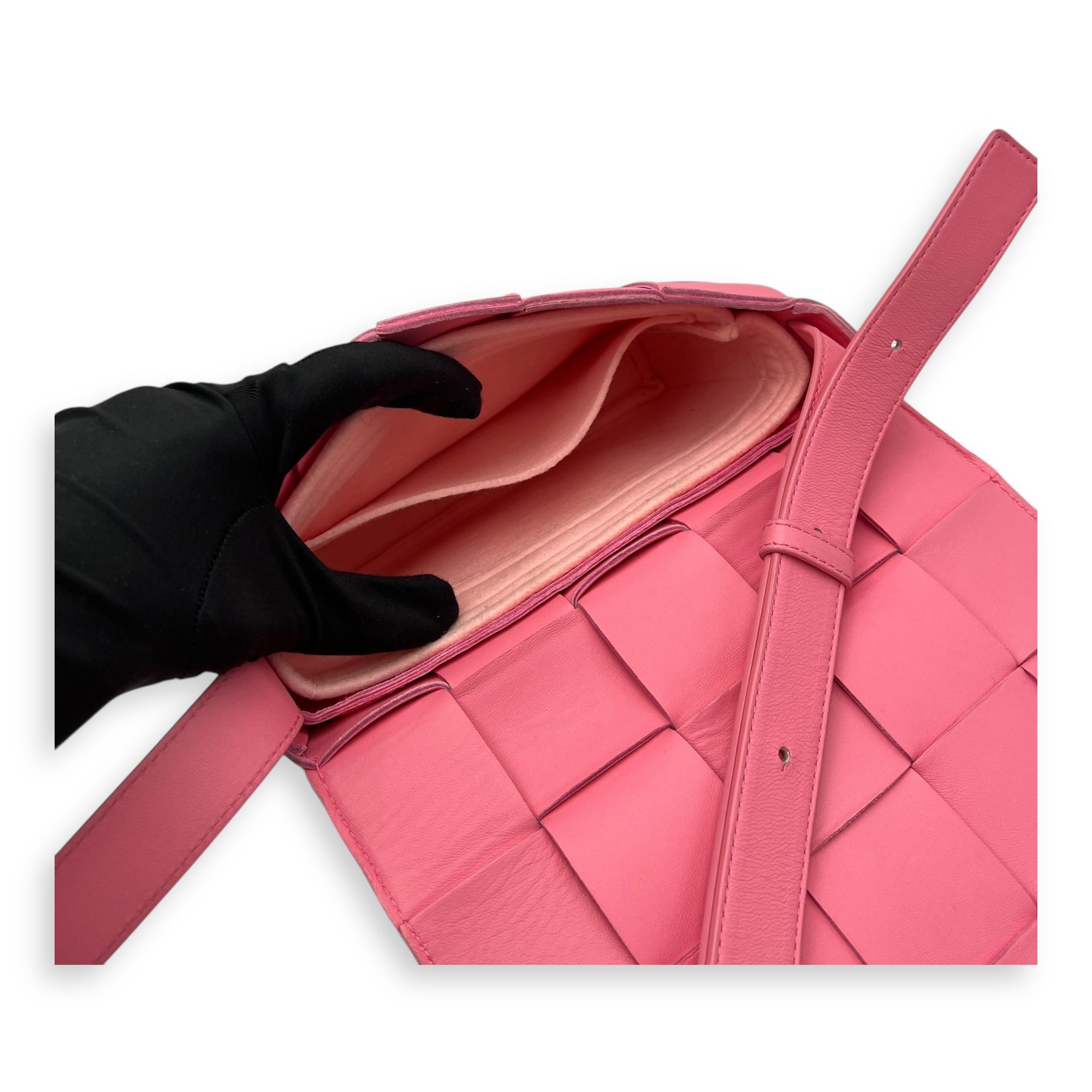 Bottega Veneta Cassette Crossbody Bag Pink in Calfskin, Silver hardware_10