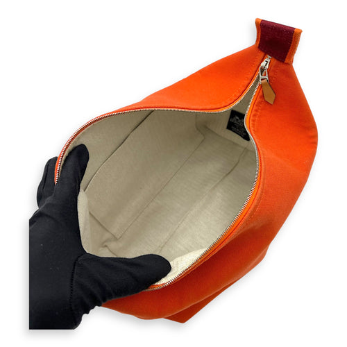 Hermès bride a brac GM Orange Pouch in Canvas, Silver hardware_10