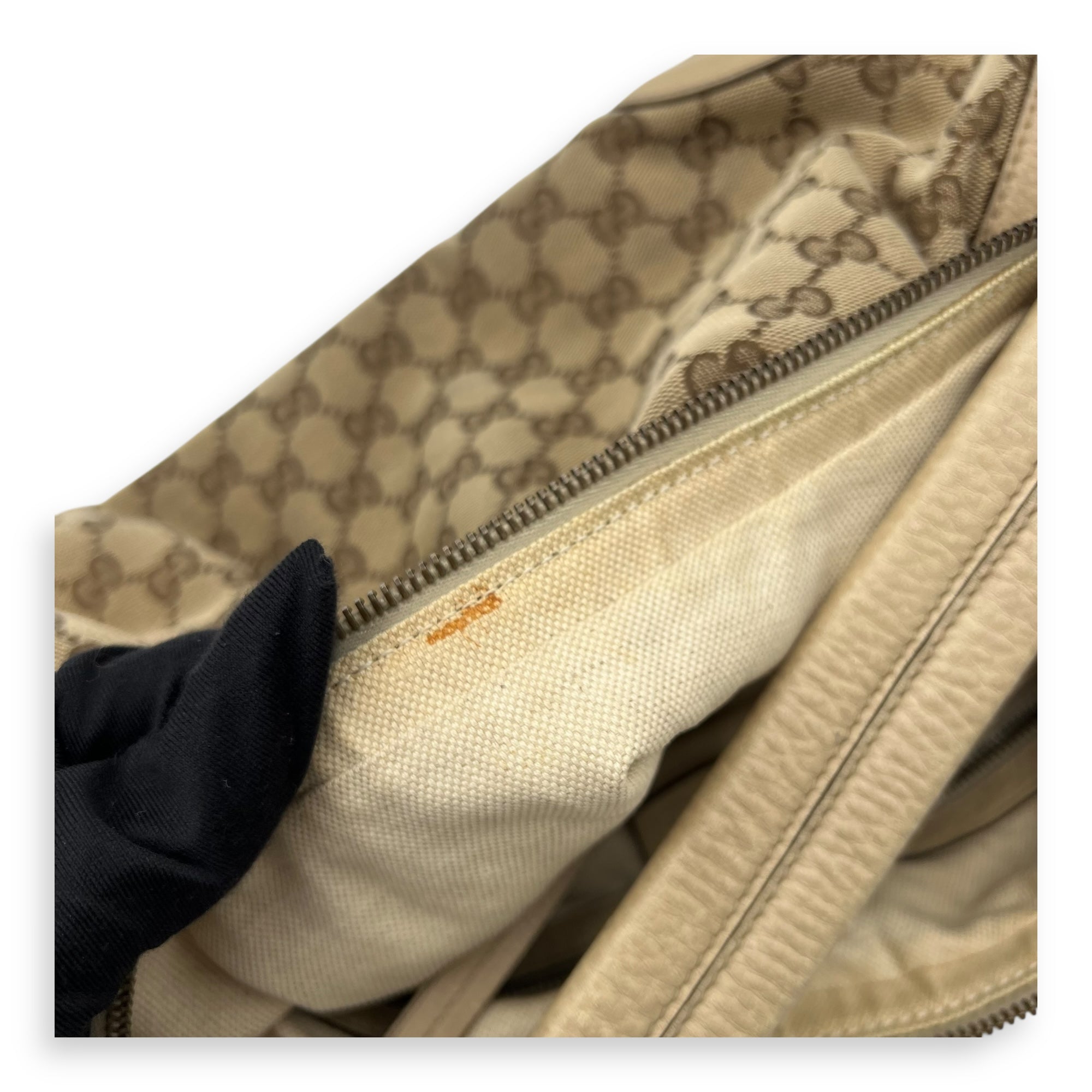 Gucci GG Shoulder Bag Beige in Canvas, Gold hardware_9