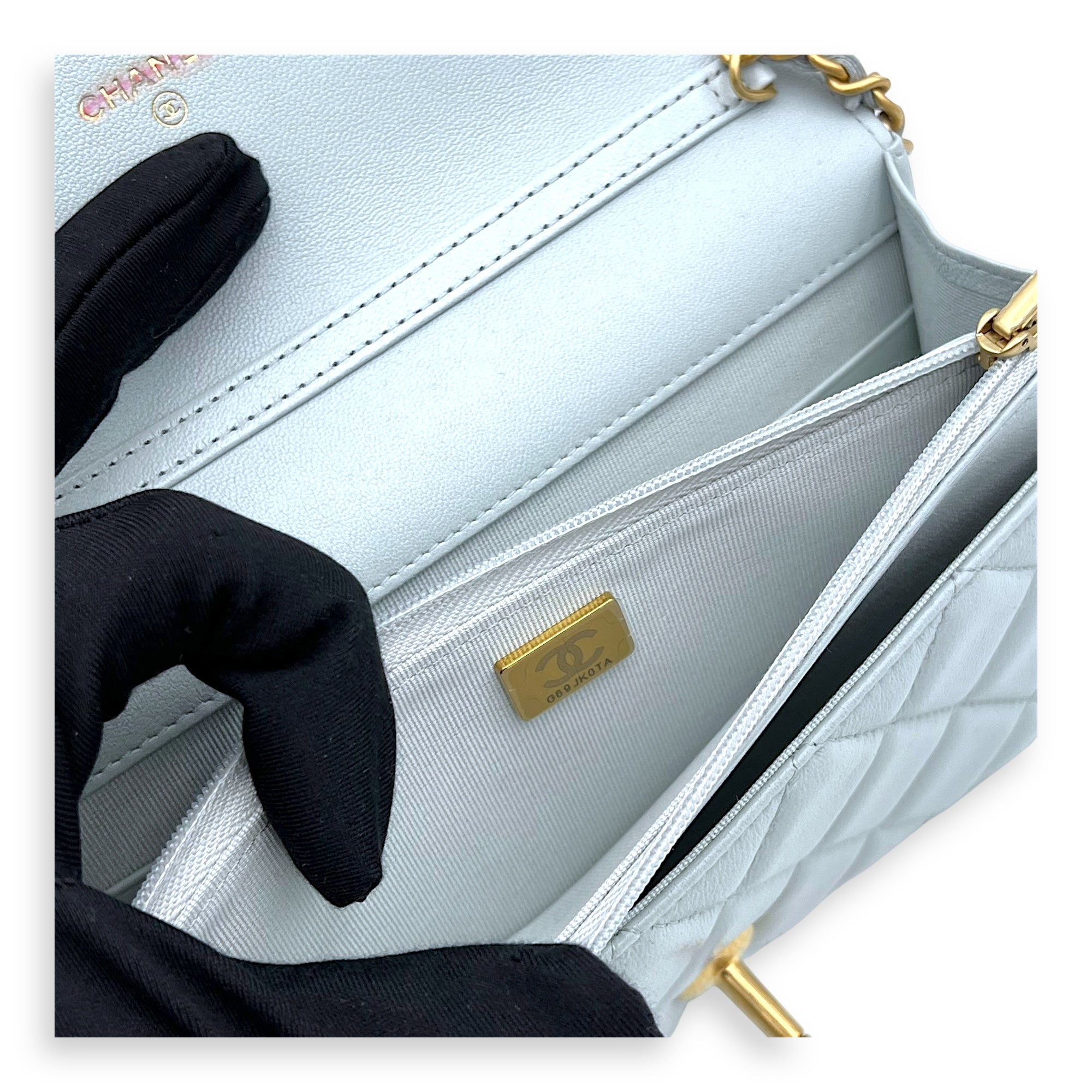 Chanel CC Wallet On Chain Blue in Lambskin, Gold hardware_10