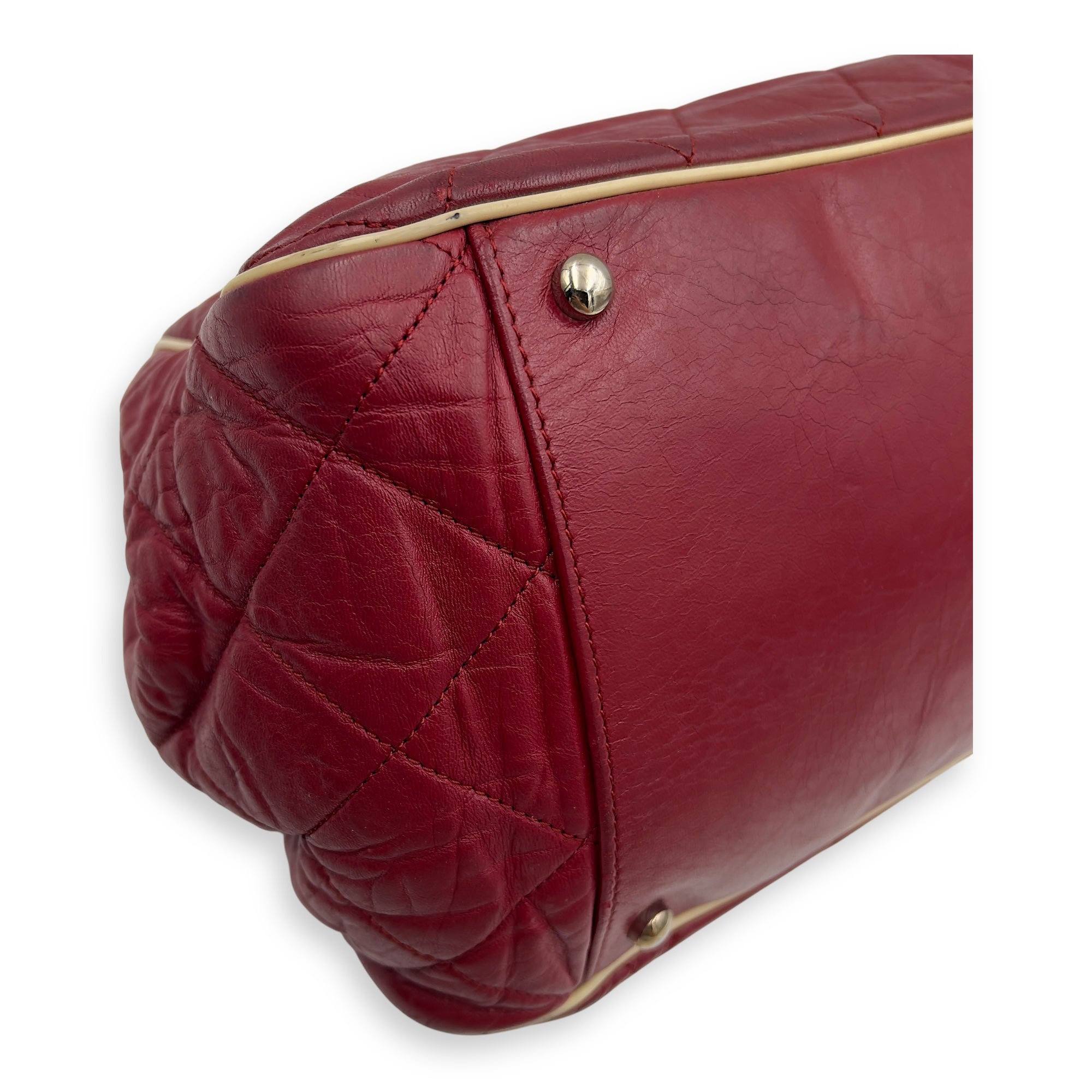 Chanel East West Shoulder Bag Red in Calfskin, Silver hardware_12
