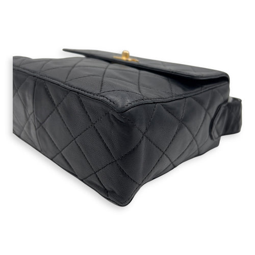 Chanel Vintage CC Shoulder Bag Black in Lambskin, Gold hardware_12
