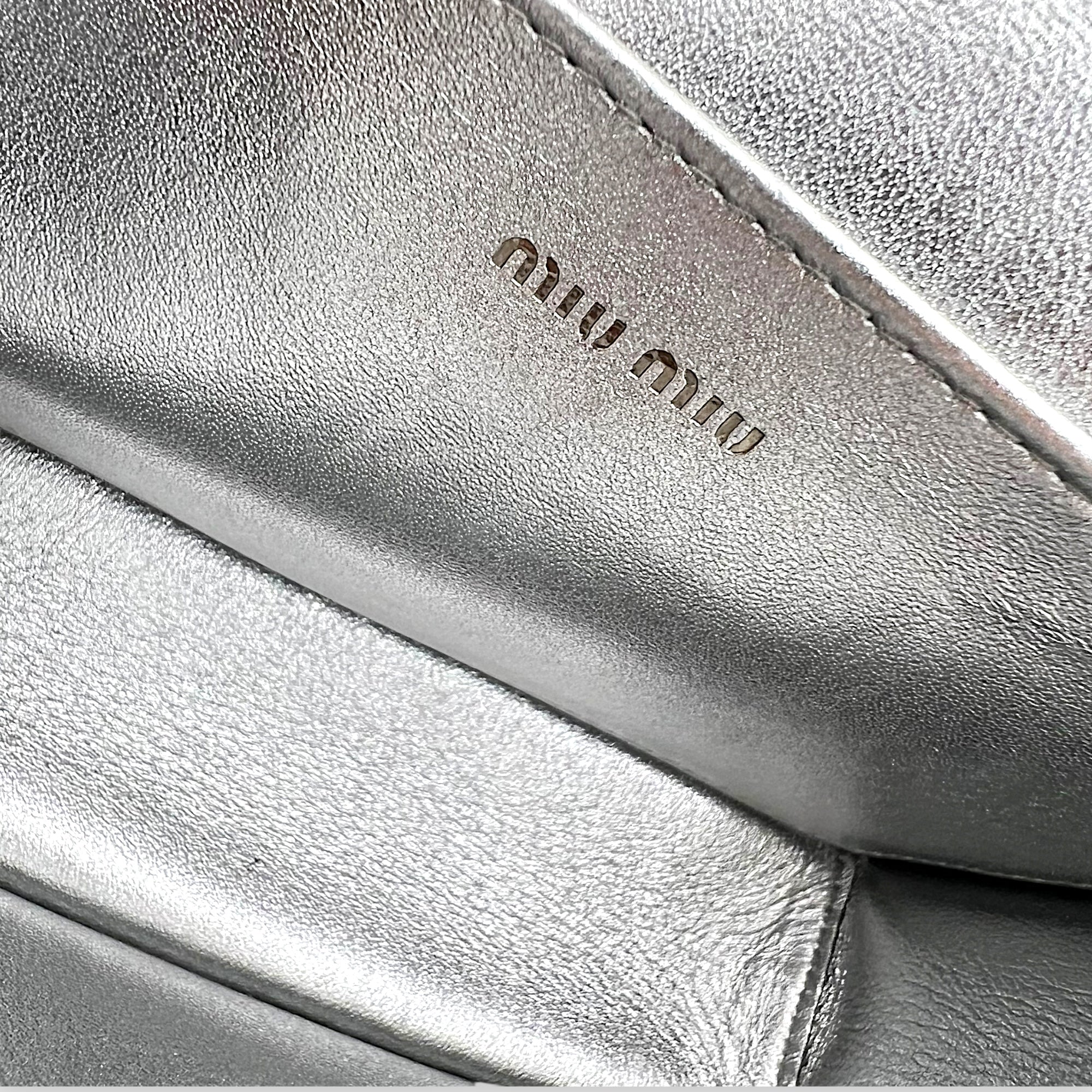 Miu Miu Matelassé Crossbody Bag Silver in Lambskin, Silver hardware_10
