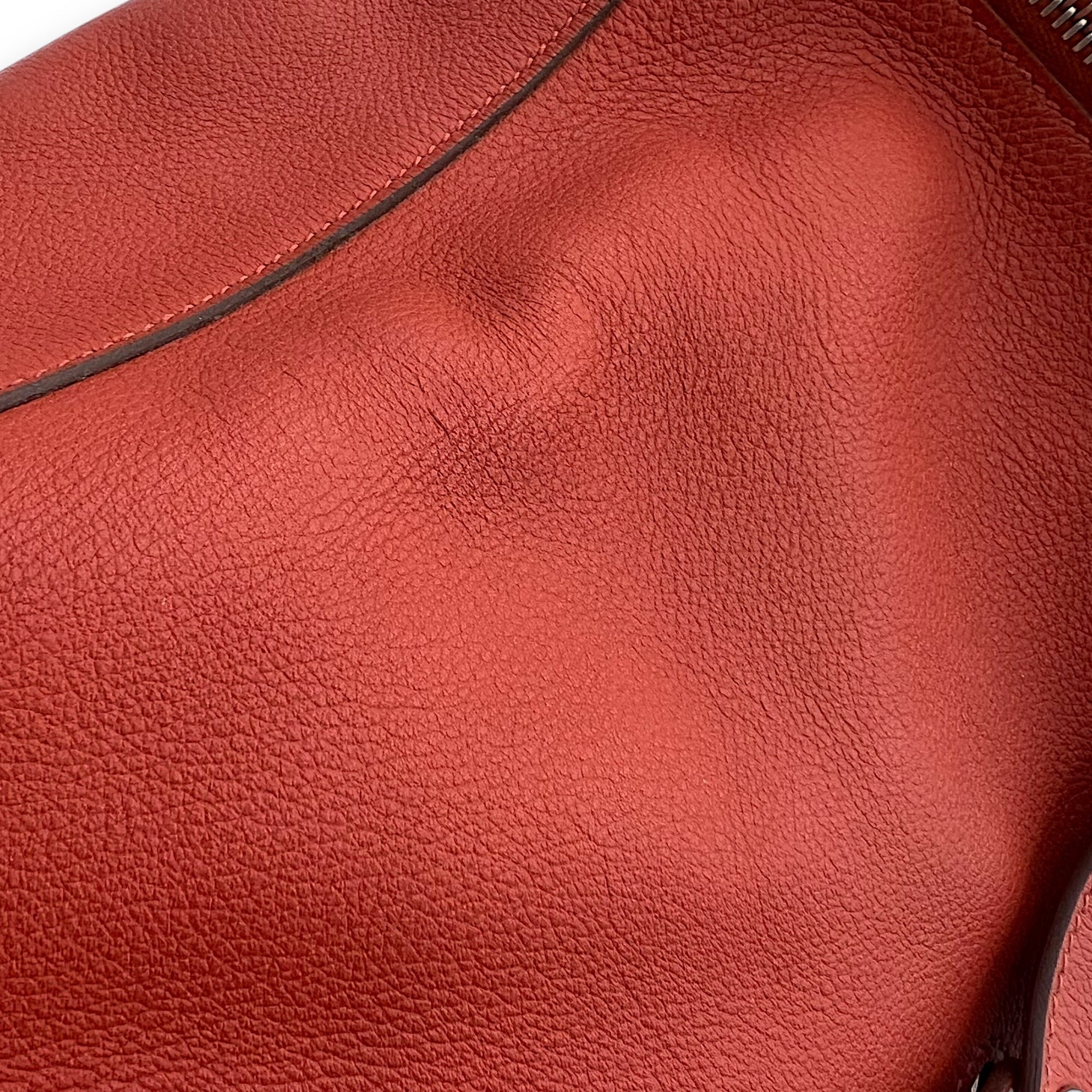 Hermès Lindy 30 Red Shoulder Bag in Clemence, Palladium hardware_9