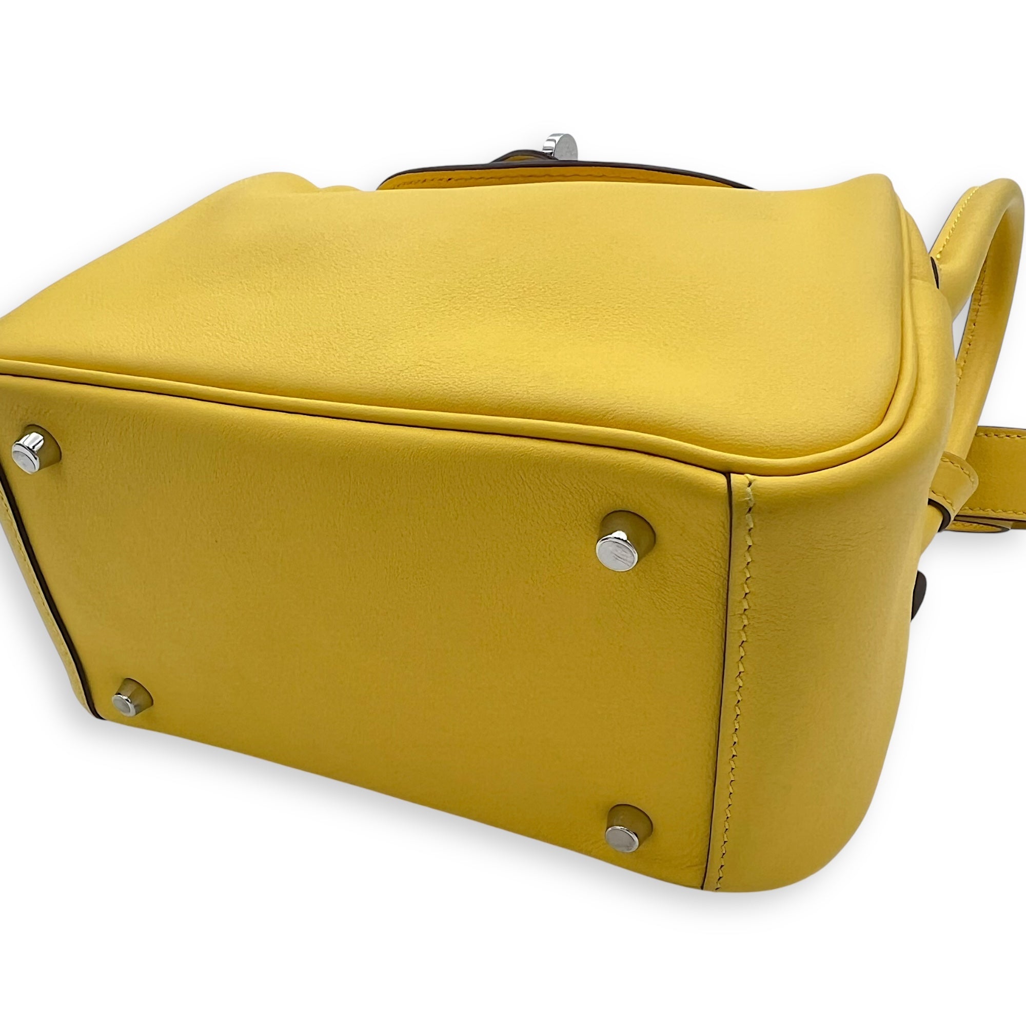 Hermès Mini Lindy Yellow in Swift, Palladium hardware_10