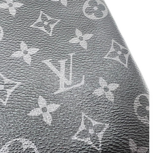 Louis Vuitton Discovery Pouch Grey in Monogram Coated Canvas, Silver hardware_10