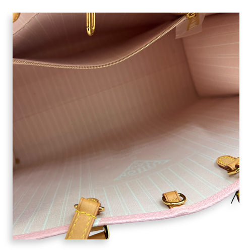 Louis Vuitton OnTheGo GM Multi-colour Tote Bag in Coated Canvas, Gold hardware_10