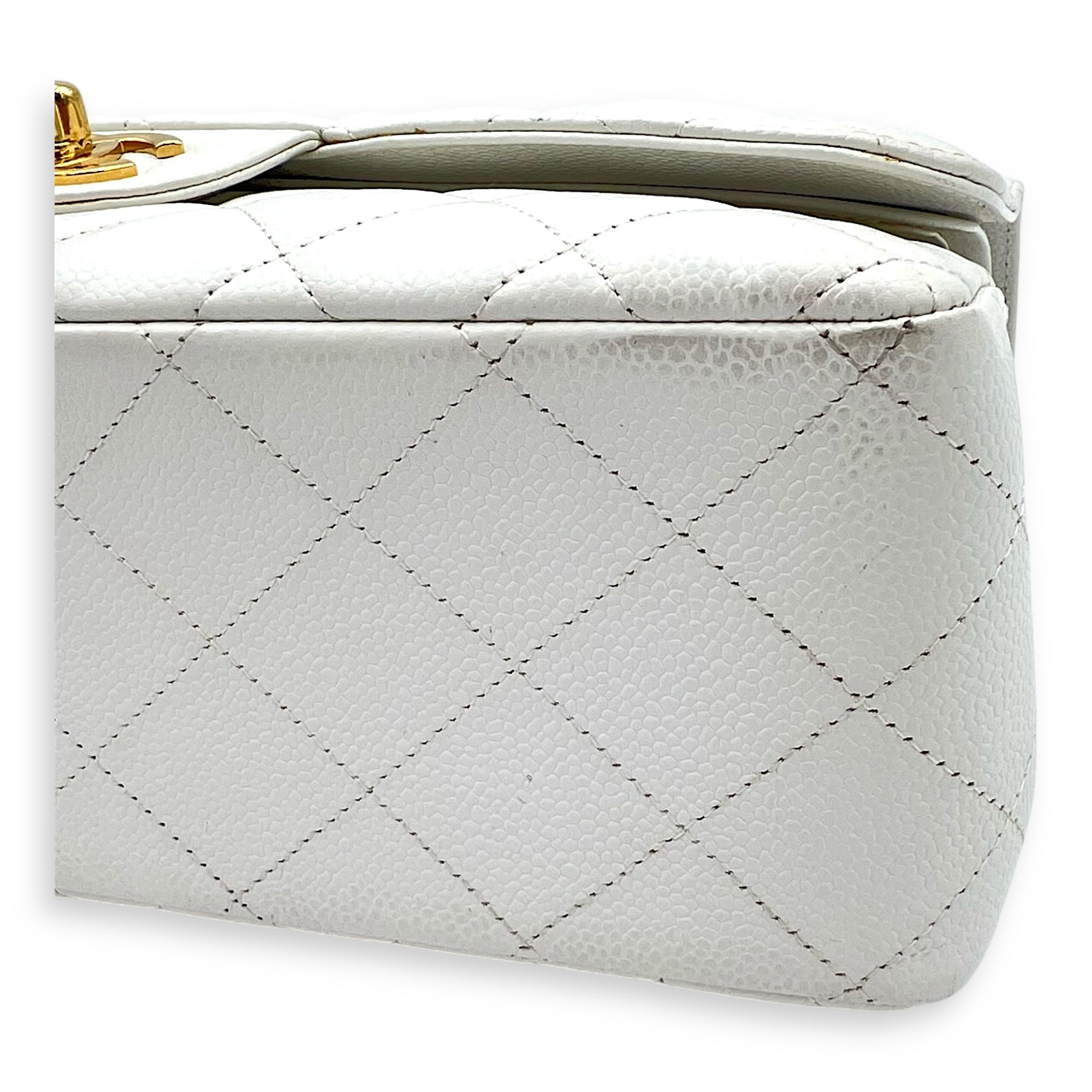 Chanel Classic Shoulder Bag Jumbo White in Caviar Leather, Gold hardware_4