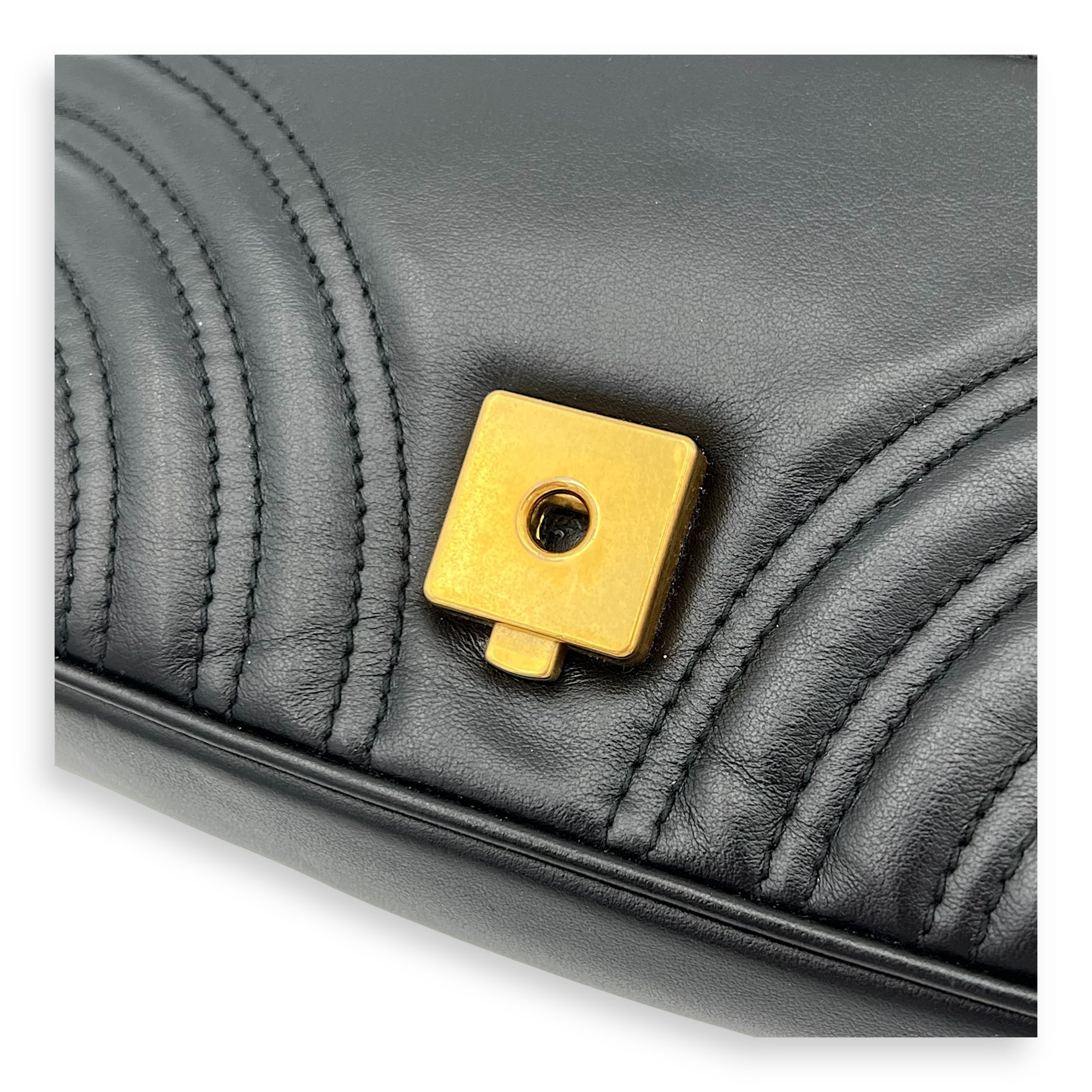 Gucci GG Marmont Shoulder Bag Mini Black in Calfskin, Gold hardware_2