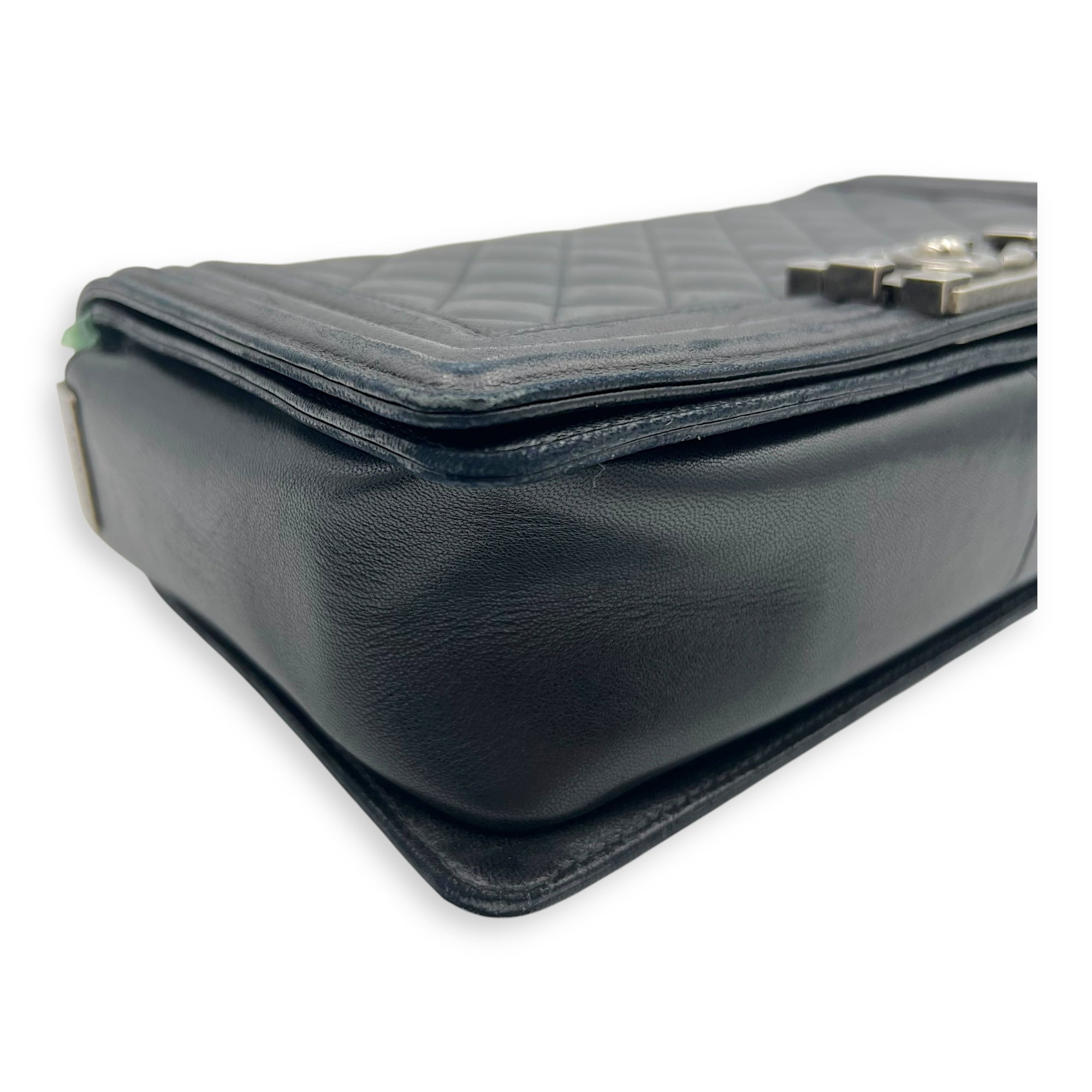 Chanel Boy Medium Black Shoulder Bag in Lambskin, Ruthenium hardware_12