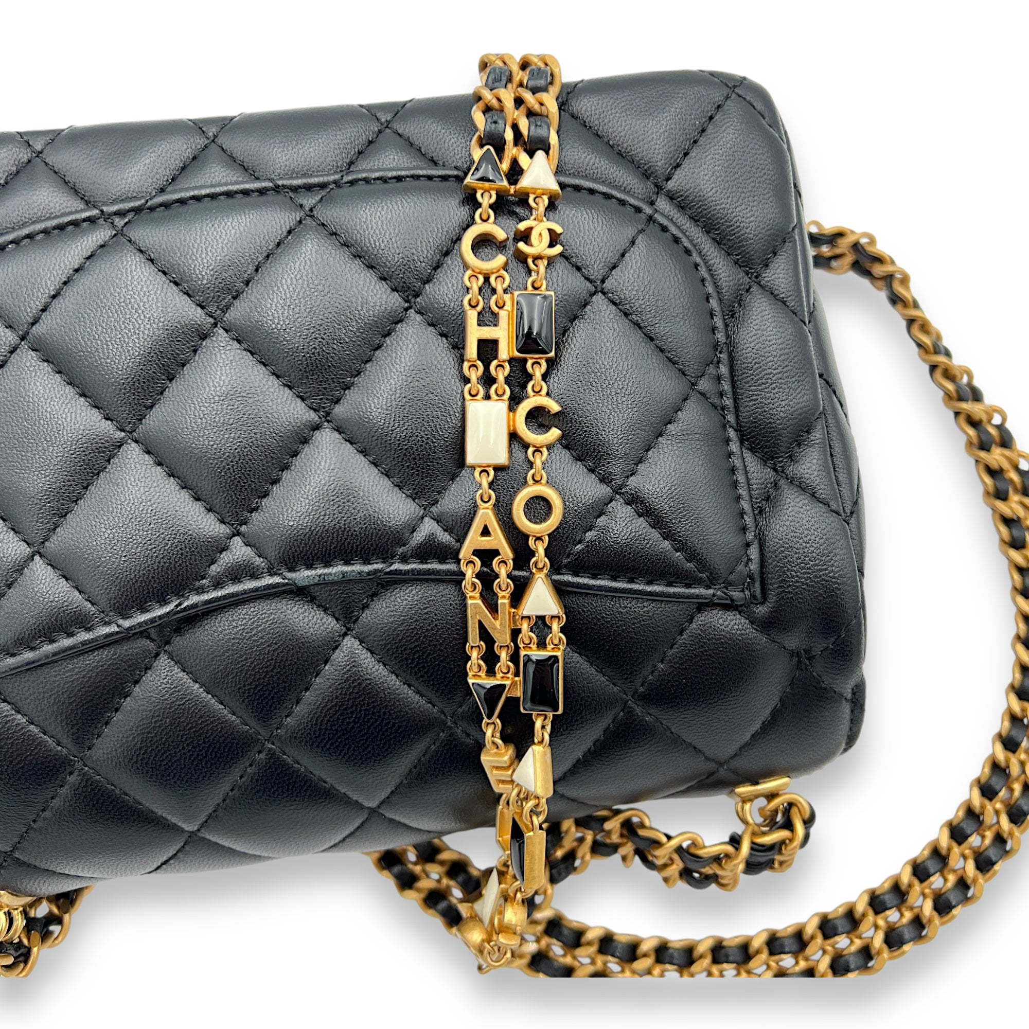 Square Flap Chain Black Crossbody Bag in Lambskin, Gold hardware