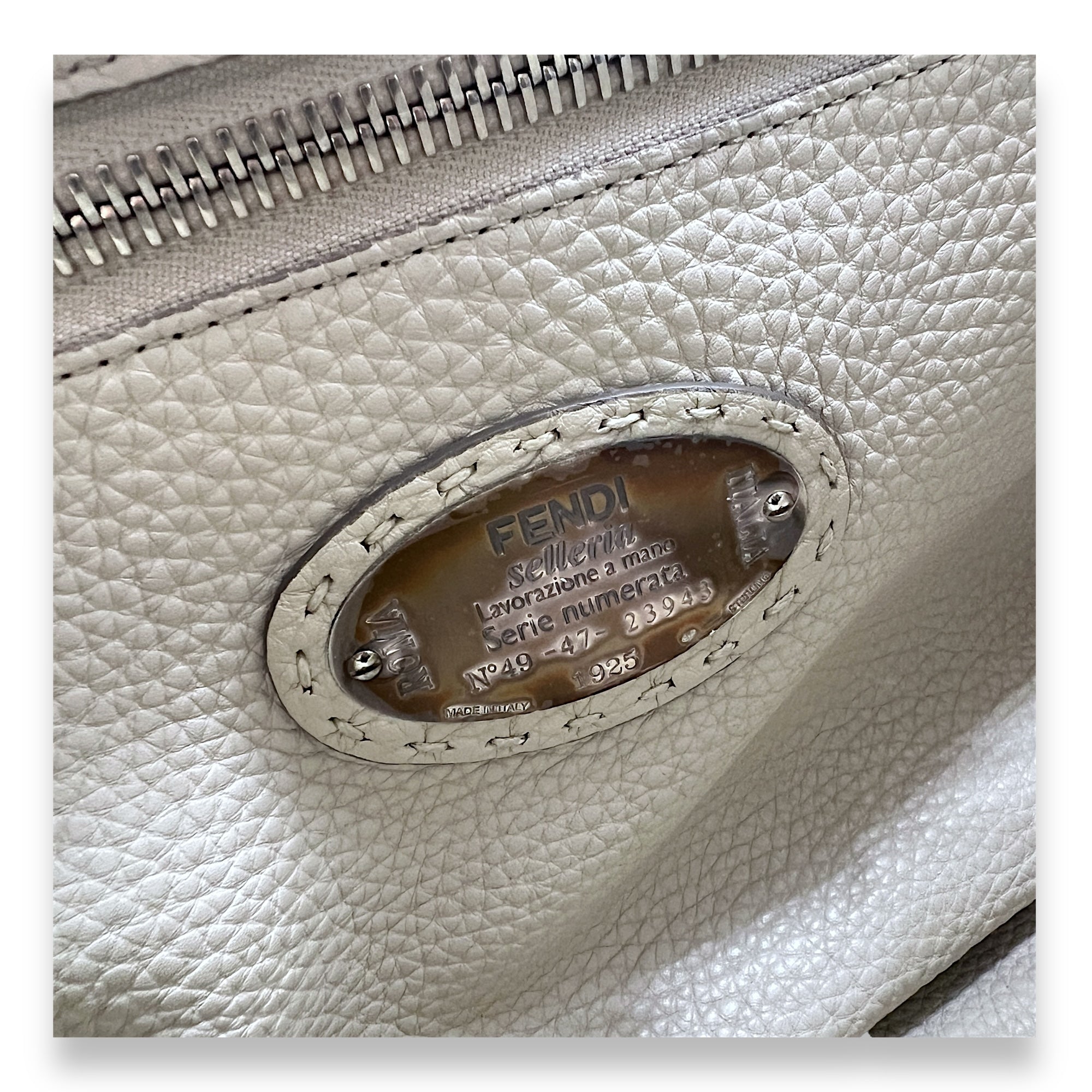 Peekaboo Top Handle Bag Grey in Calfskin, Gold hardware