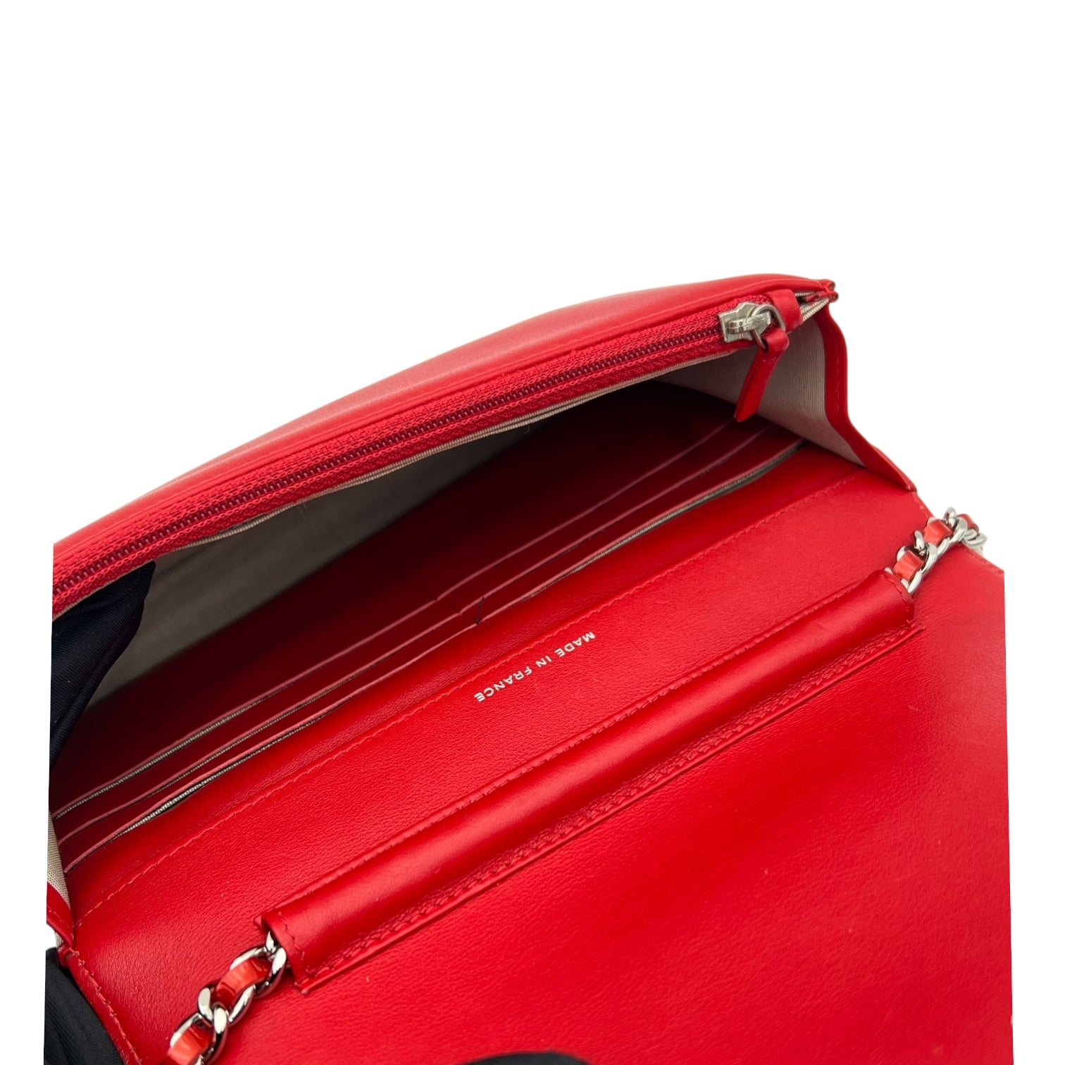 CC Wallet On Chain Red in Patent Leather, Silver hardware