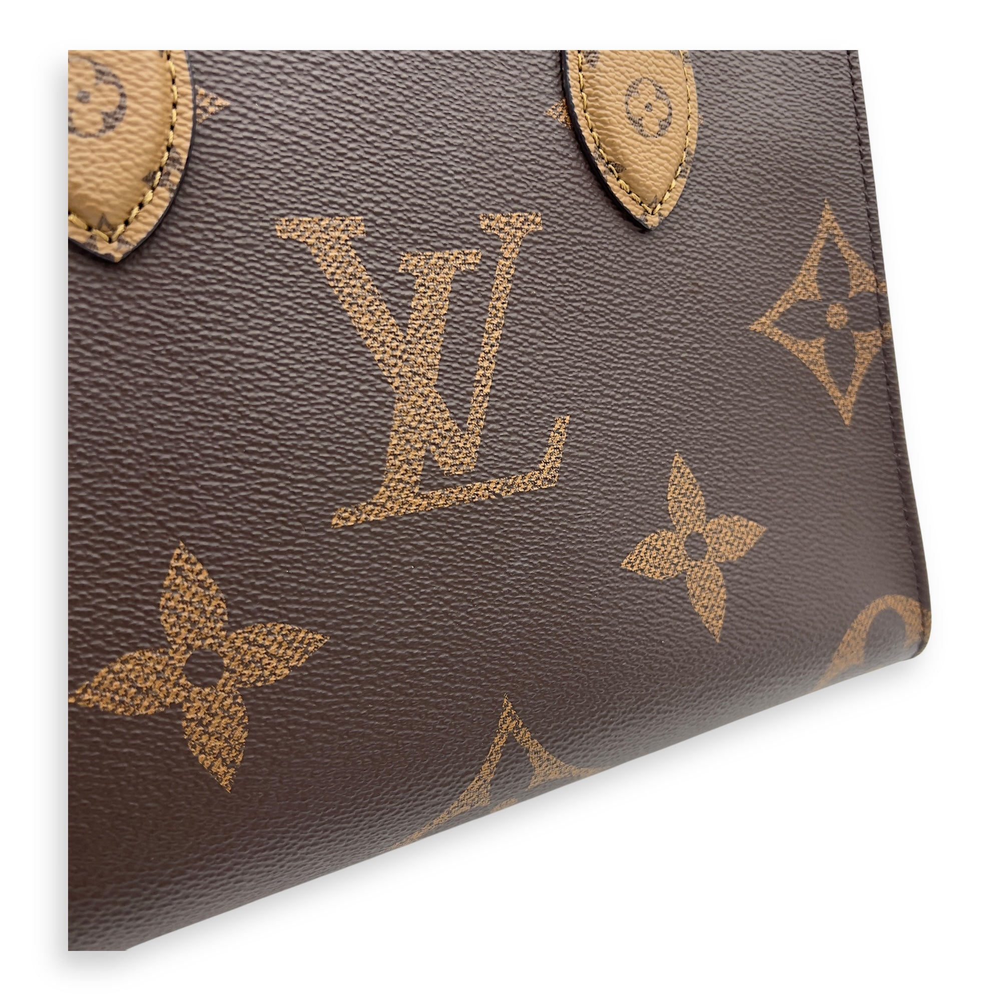 Louis Vuitton OnTheGo PM Brown Top Handle Bag in Coated Canvas, Gold hardware_11