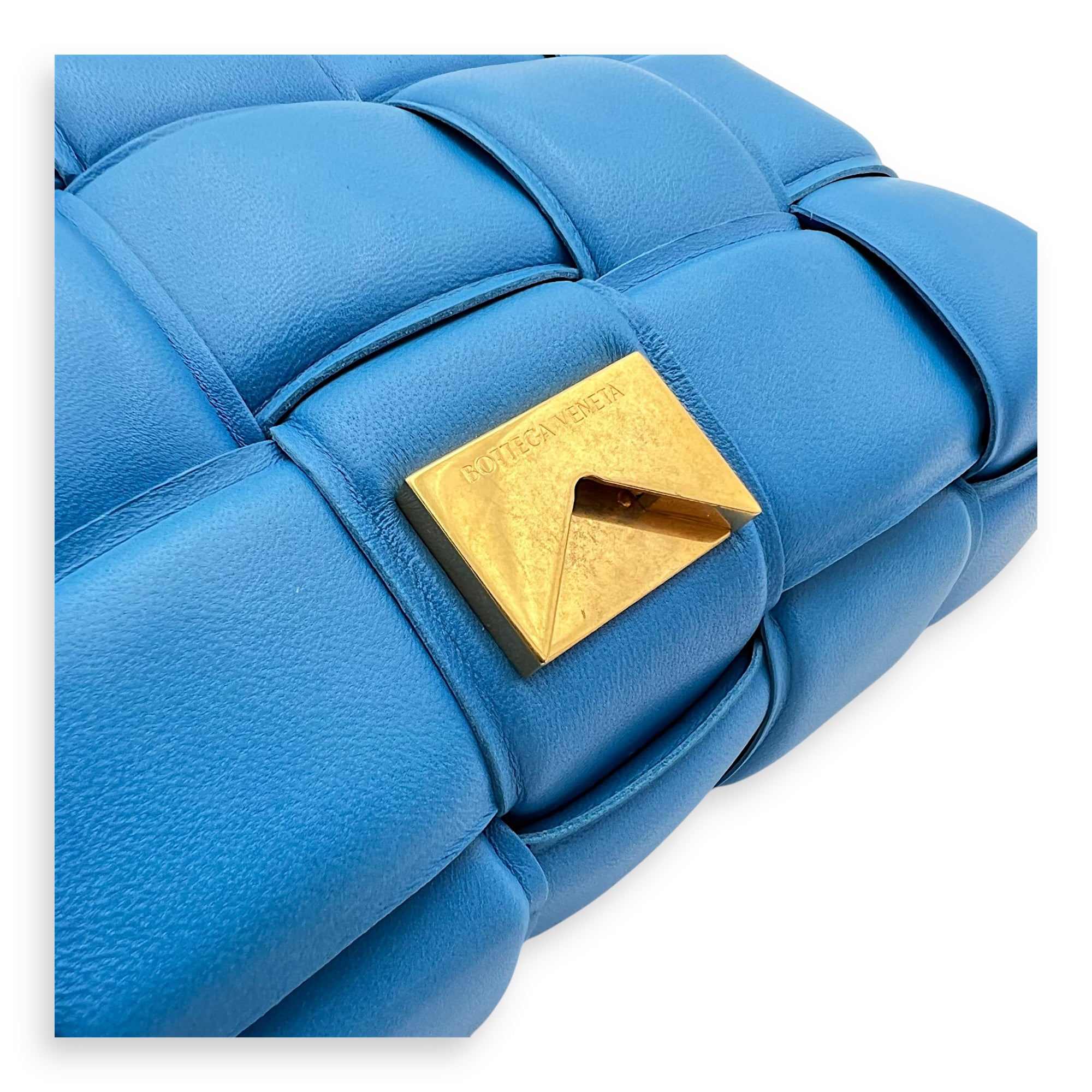 Bottega Veneta Cassette Crossbody Bag Blue in Lambskin, Gold hardware_11