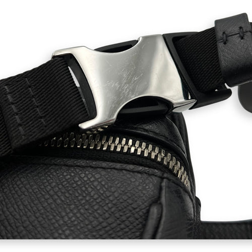 Louis Vuitton Outdoor Black Belt Bag in Taiga Leather, Silver hardware_11