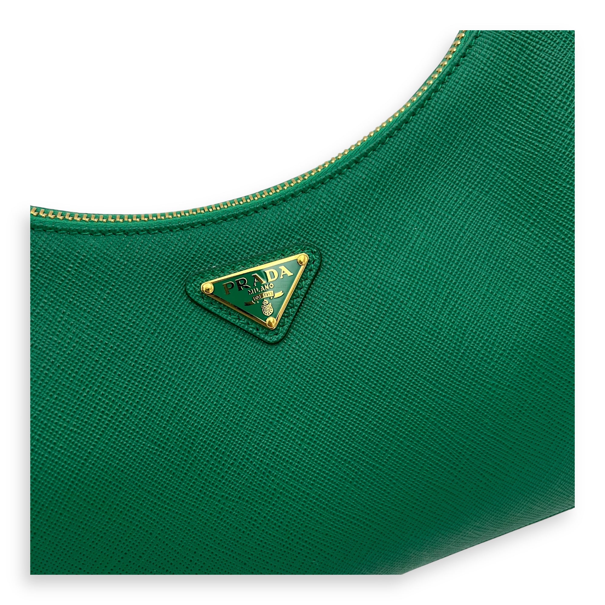 Prada Re-Edition Shoulder Bag Green in Saffiano Leather, Gold hardware_10