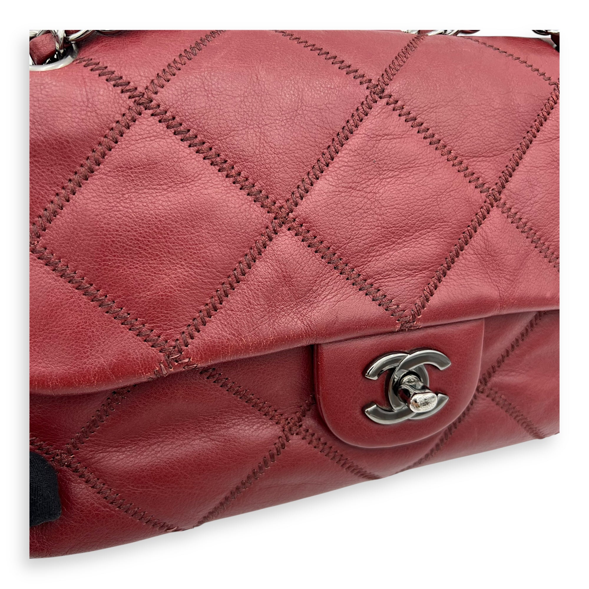 Chanel Classic Diamond Stitch Quilted Red Shoulder Bag in Calfskin, Ruthenium hardware_7