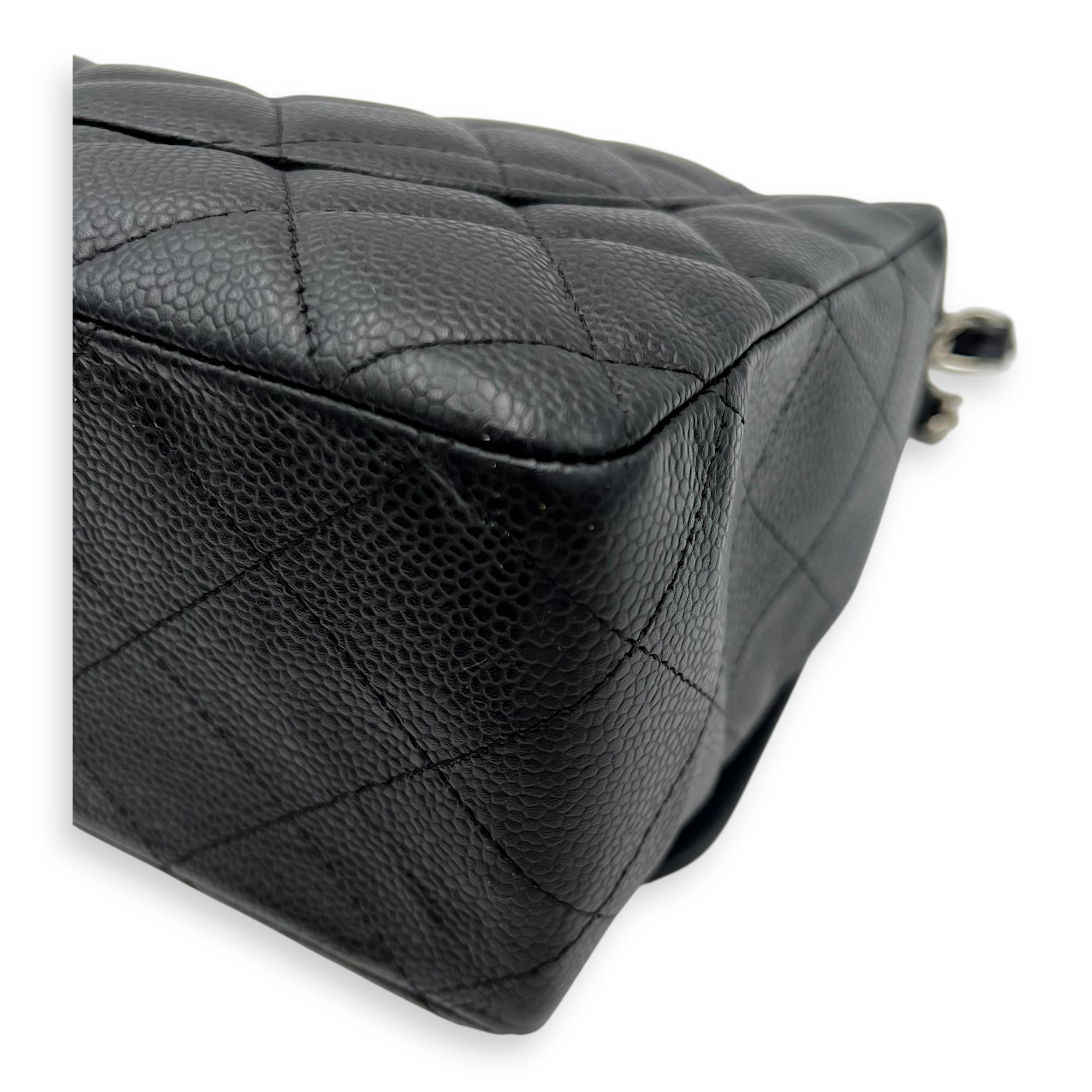 Chanel Classic Shoulder Bag Jumbo Black in Caviar Leather, Silver hardware_11