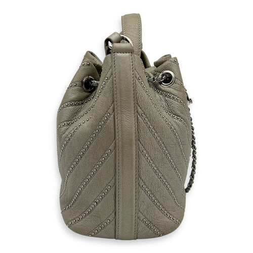 Chanel CC Chevron Bucket Bag Silver in Calfskin, Silver hardware_3