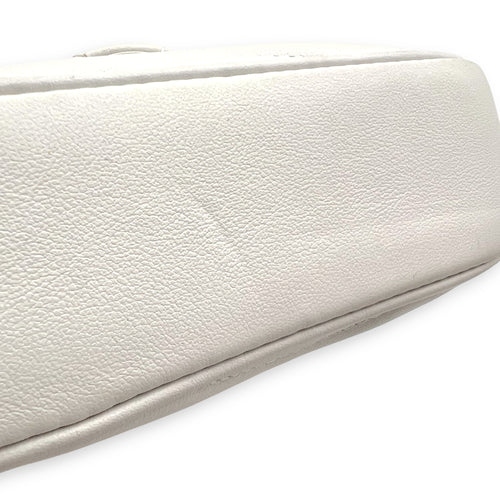 Louis Vuitton New Wave Crossbody Bag White in Calfskin, Gold hardware_11