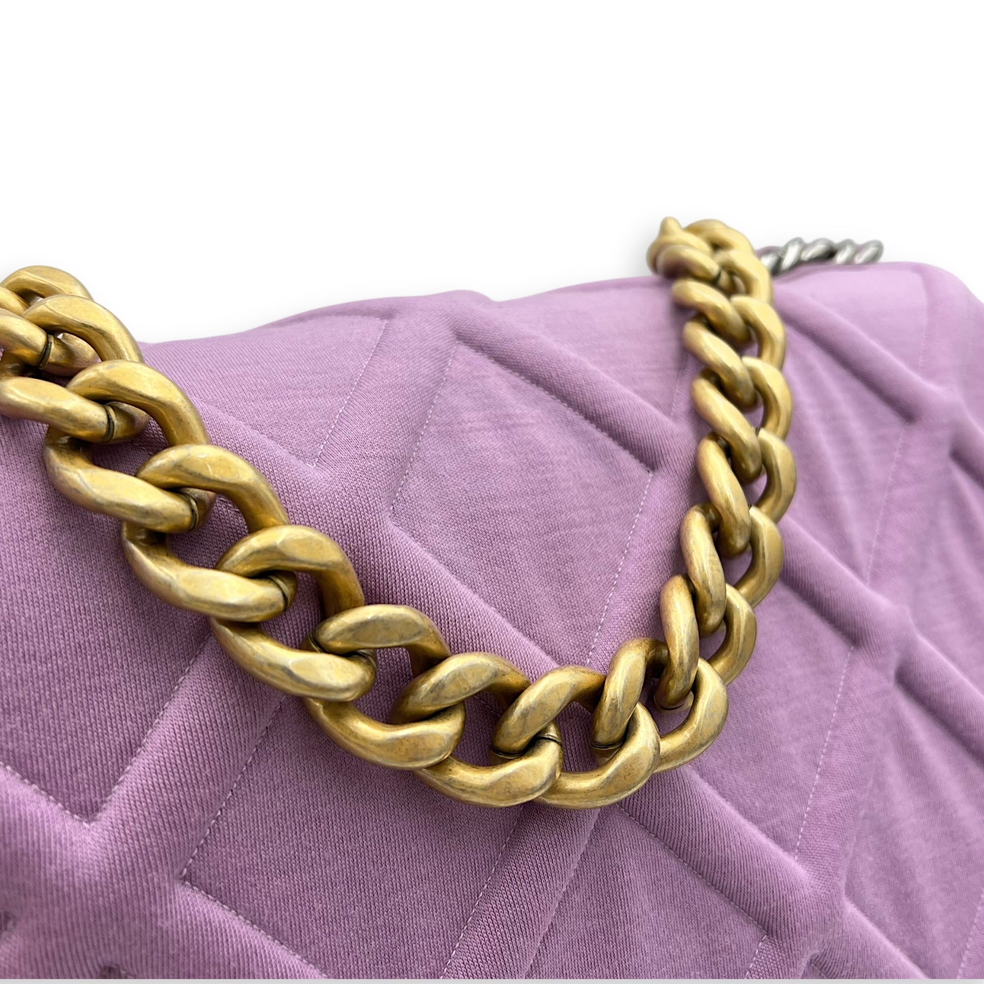 Chanel C19 Maxi Purple Crossbody Bag in Fabric, Mixed hardware_11