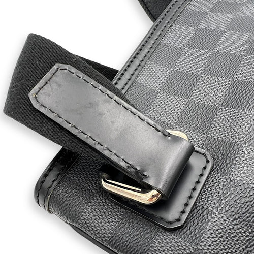 Louis Vuitton Thomas Damier Graphite Crossbody Bag in Coated Canvas, Silver hardware_10