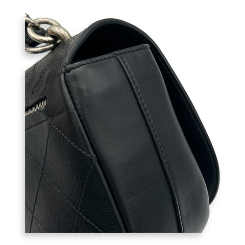 CC Shoulder Bag Black in Calfskin, Silver hardware