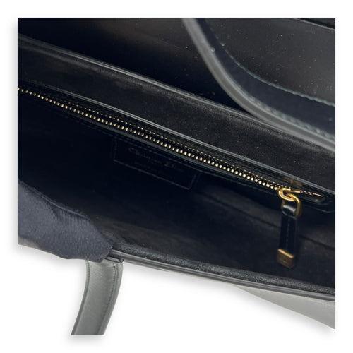 Saddle Medium Black Top Handle Bag in Calfskin, Gold hardware