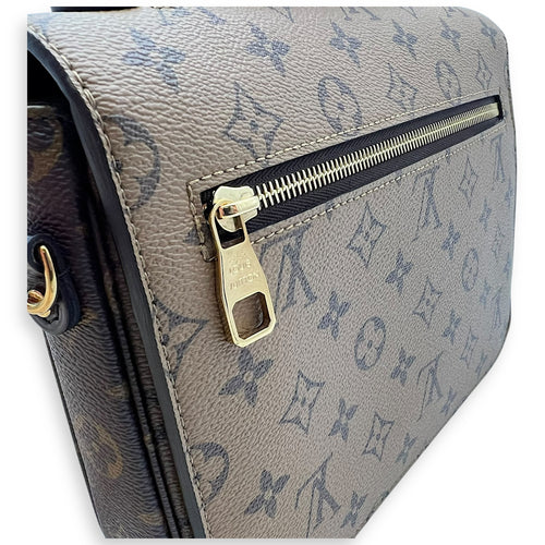 Louis Vuitton Pochette Metis Brown Crossbody Bag in Monogram Coated Canvas, Gold hardware_12