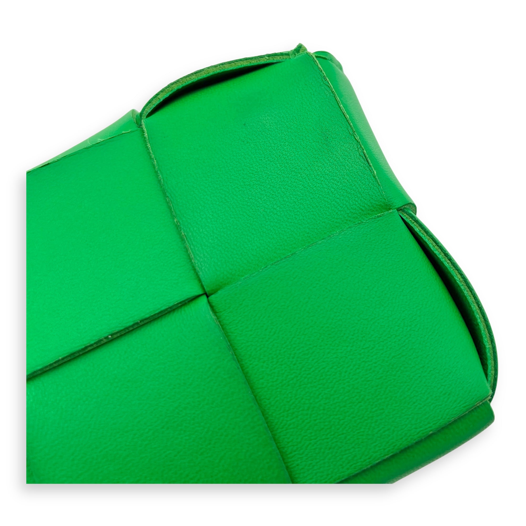 Bottega Veneta Cassette Green Crossbody Bag in Lambskin, Gold hardware_13