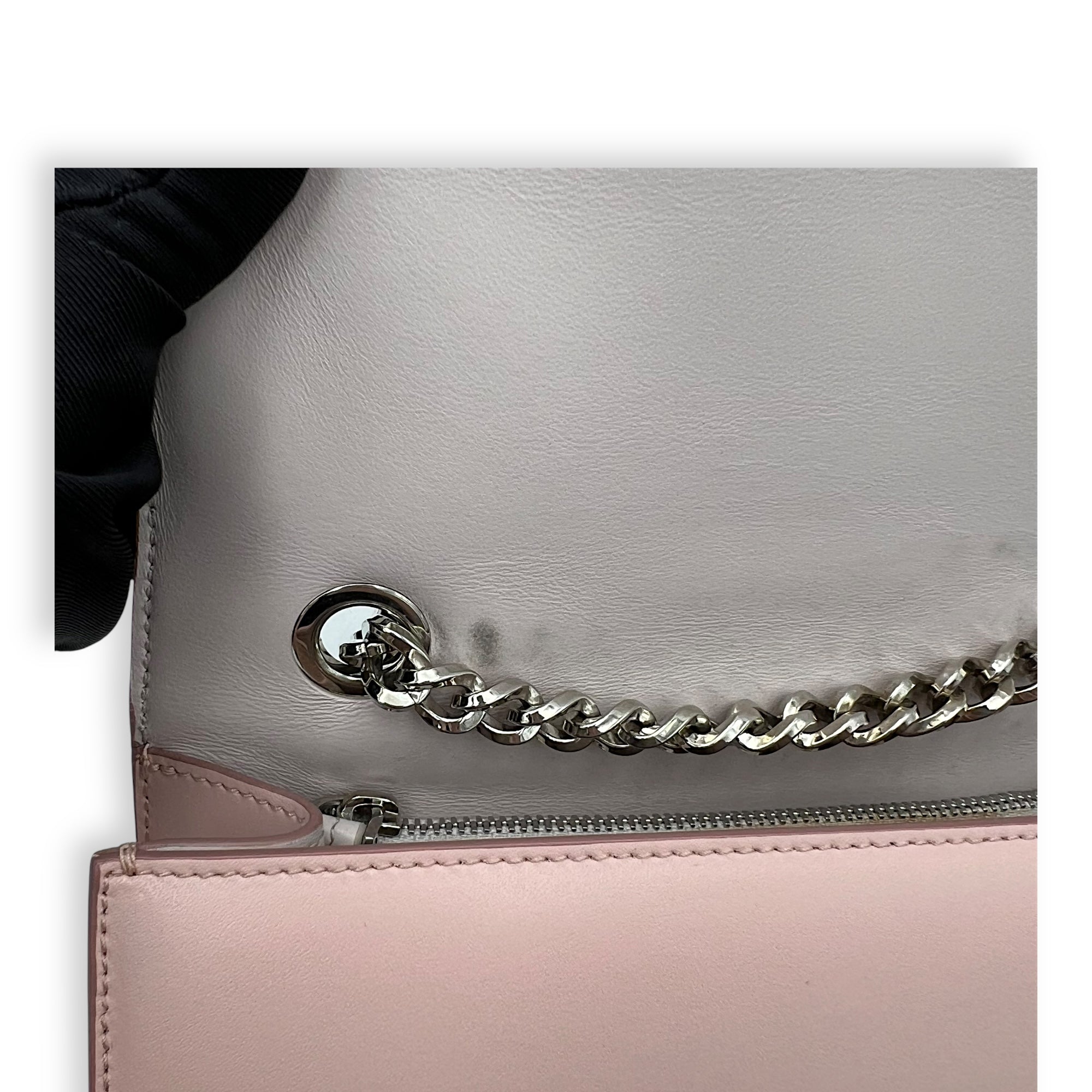 Salvatore Ferragamo Vara Bow Crossbody Bag Pink in Calfskin, Silver hardware_10