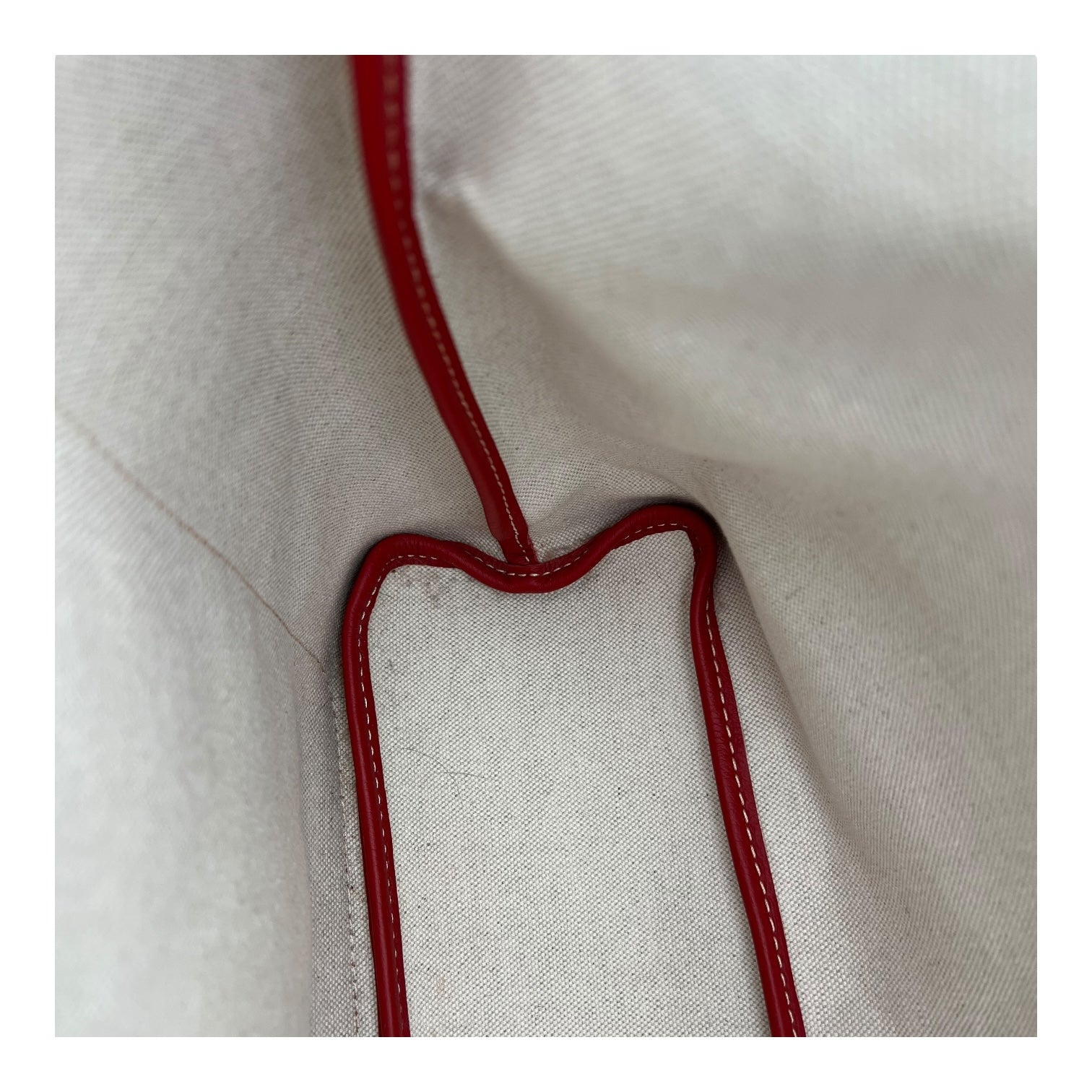Goyard Isabelle Red Tote Bag in Coated Canvas, Silver hardware_8
