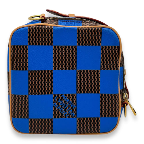 Louis Vuitton Chess Messenger Blue Crossbody Bag in Coated Canvas, Gold hardware_2