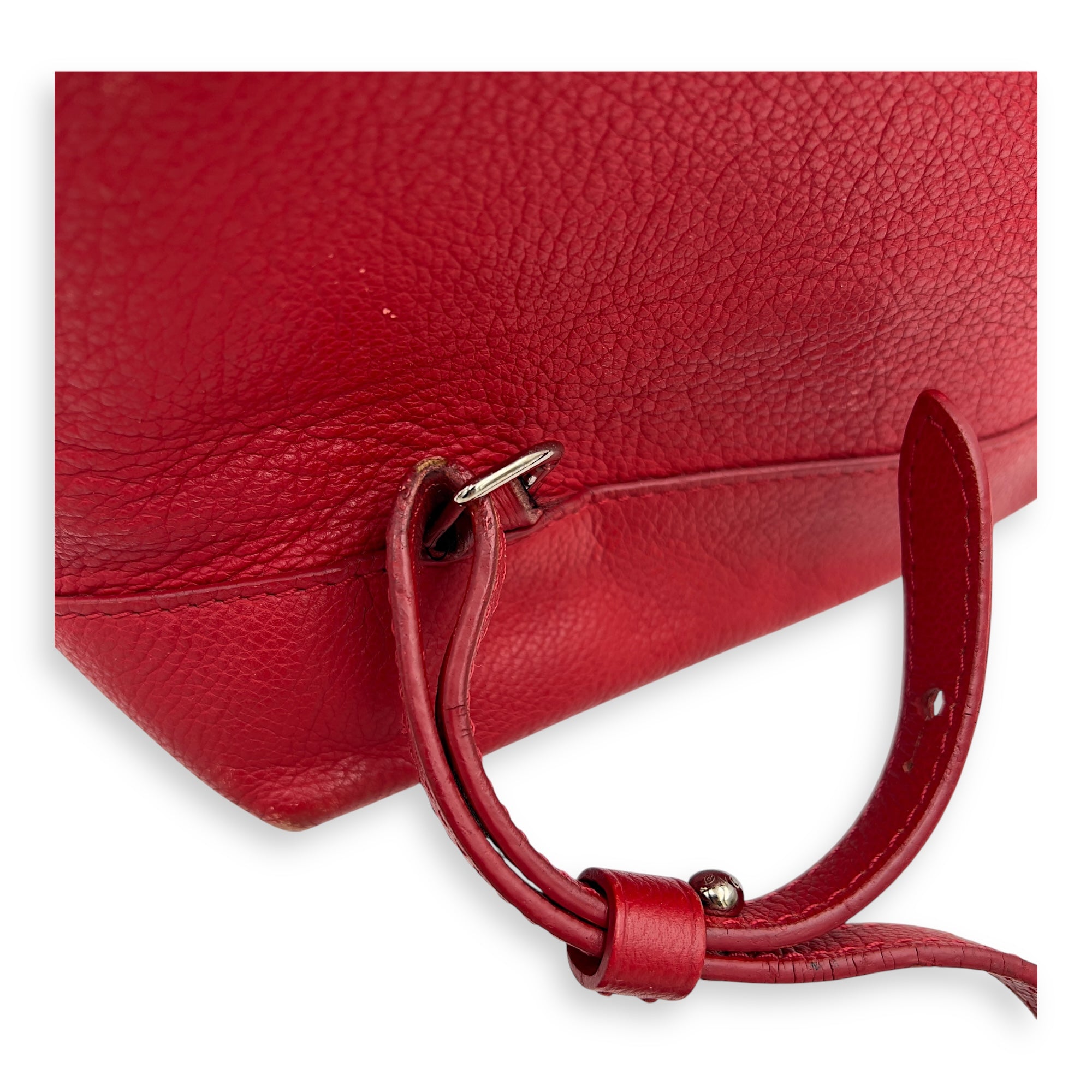 Louis Vuitton Lock Me Backpack Red in Taurillon Leather, Silver hardware_14