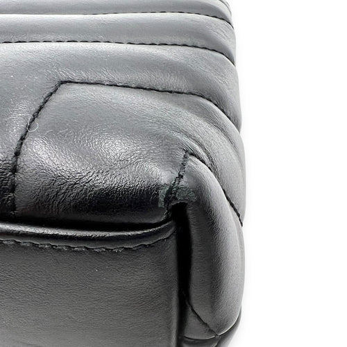 Saint Laurent Loulou Small Black Shoulder Bag in Calfskin, Gold hardware_12