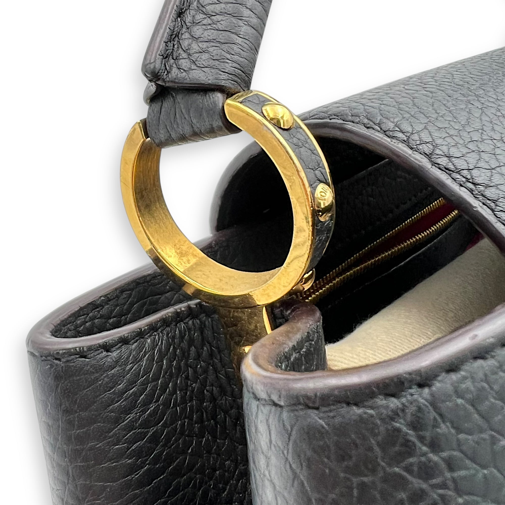 Louis Vuitton Capucines Top Handle Bag Black in Calfskin, Gold hardware_12